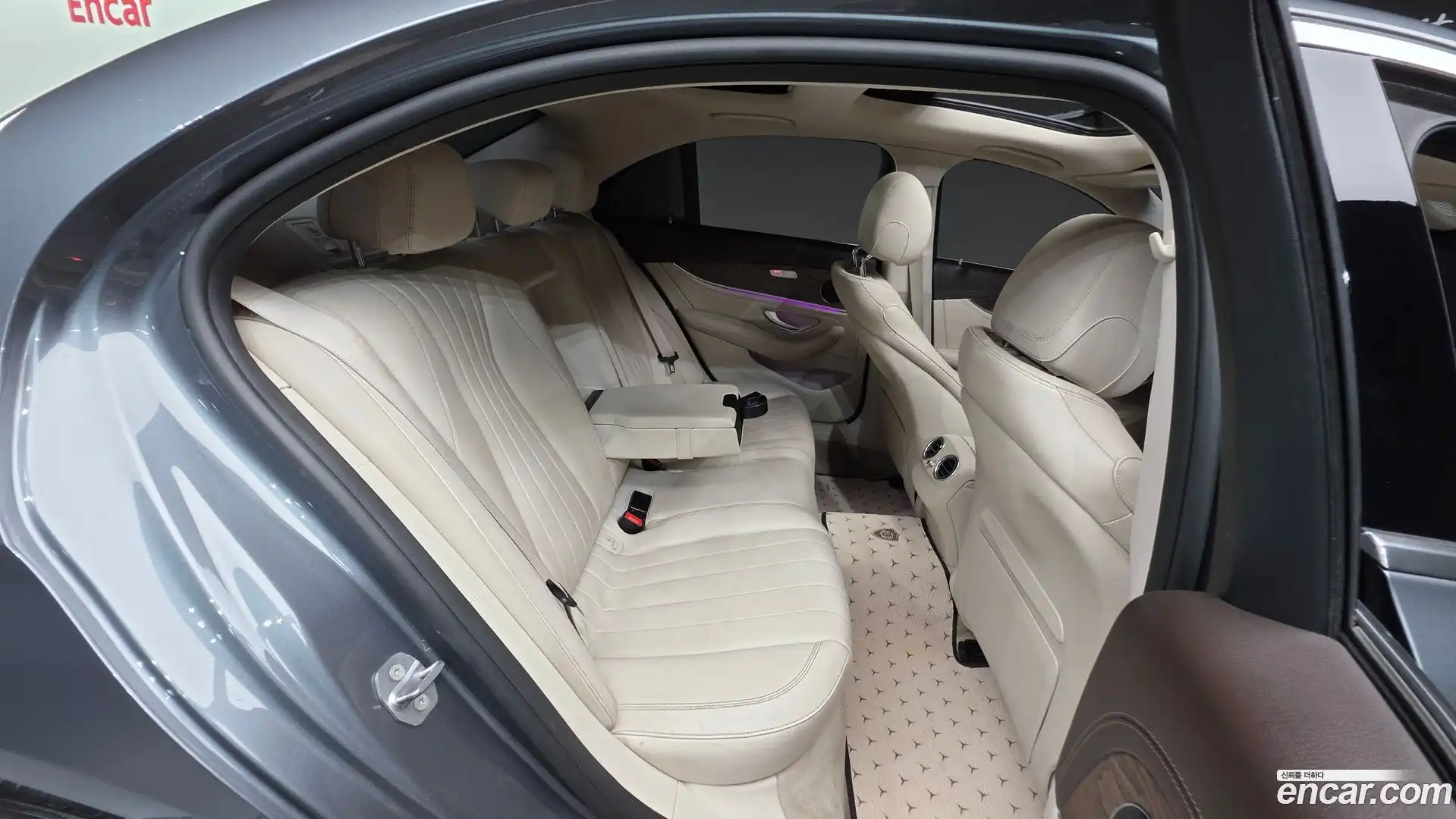 E-Class Mercedes-Benz 2016.6-OPTION-022