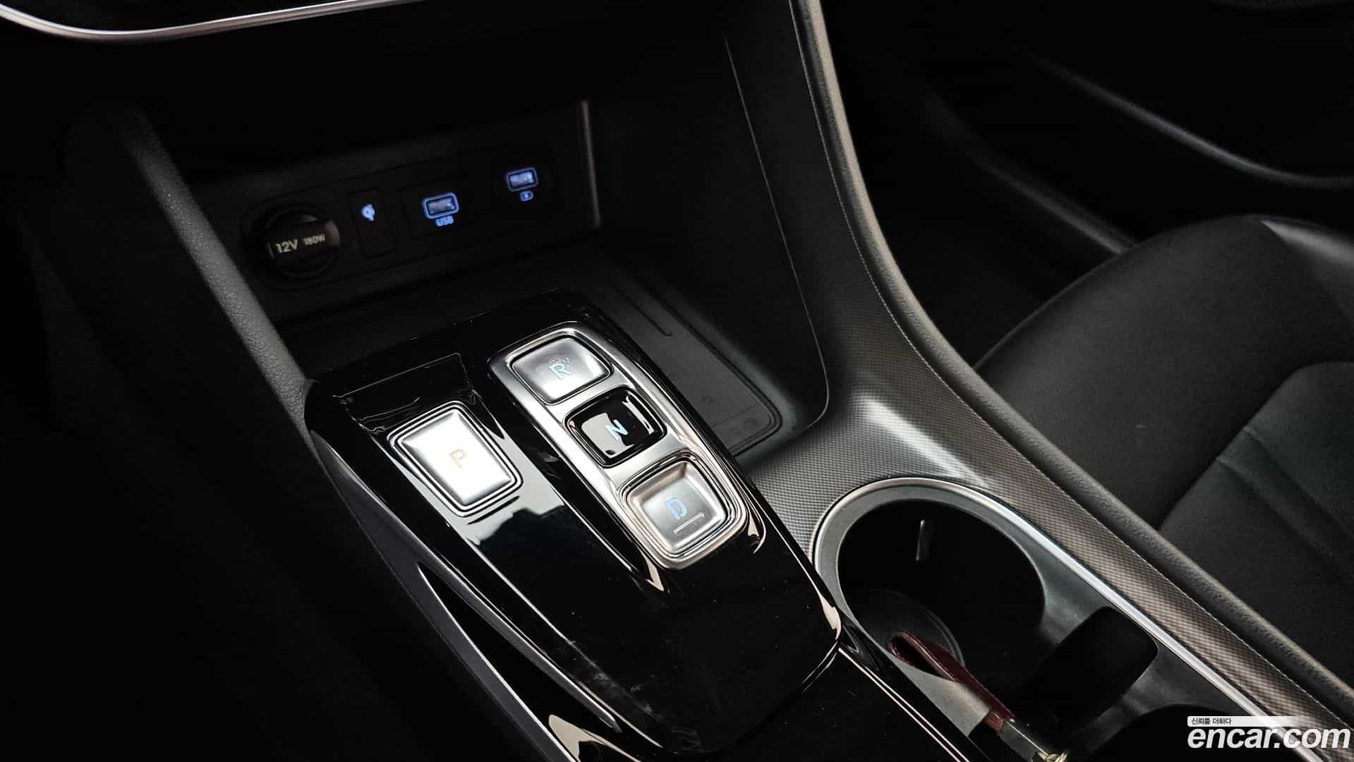 Sonata Hyundai 2023.1-INNER-009