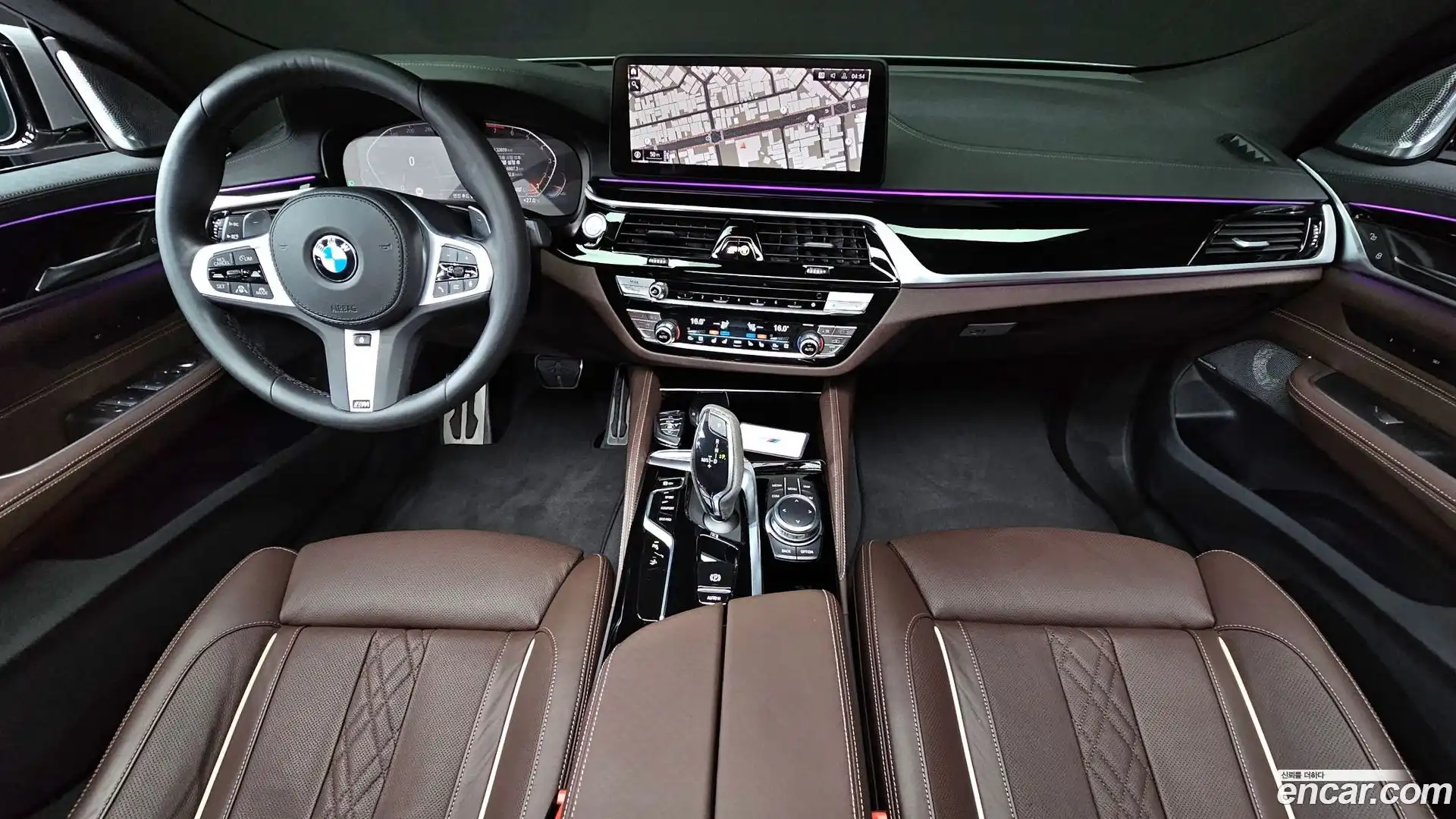 Gran Turismo BMW 2022.2-INNER-007