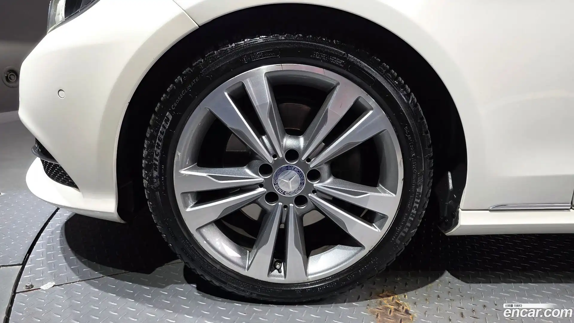 E-Class Mercedes-Benz 2015.1-OUTER-005