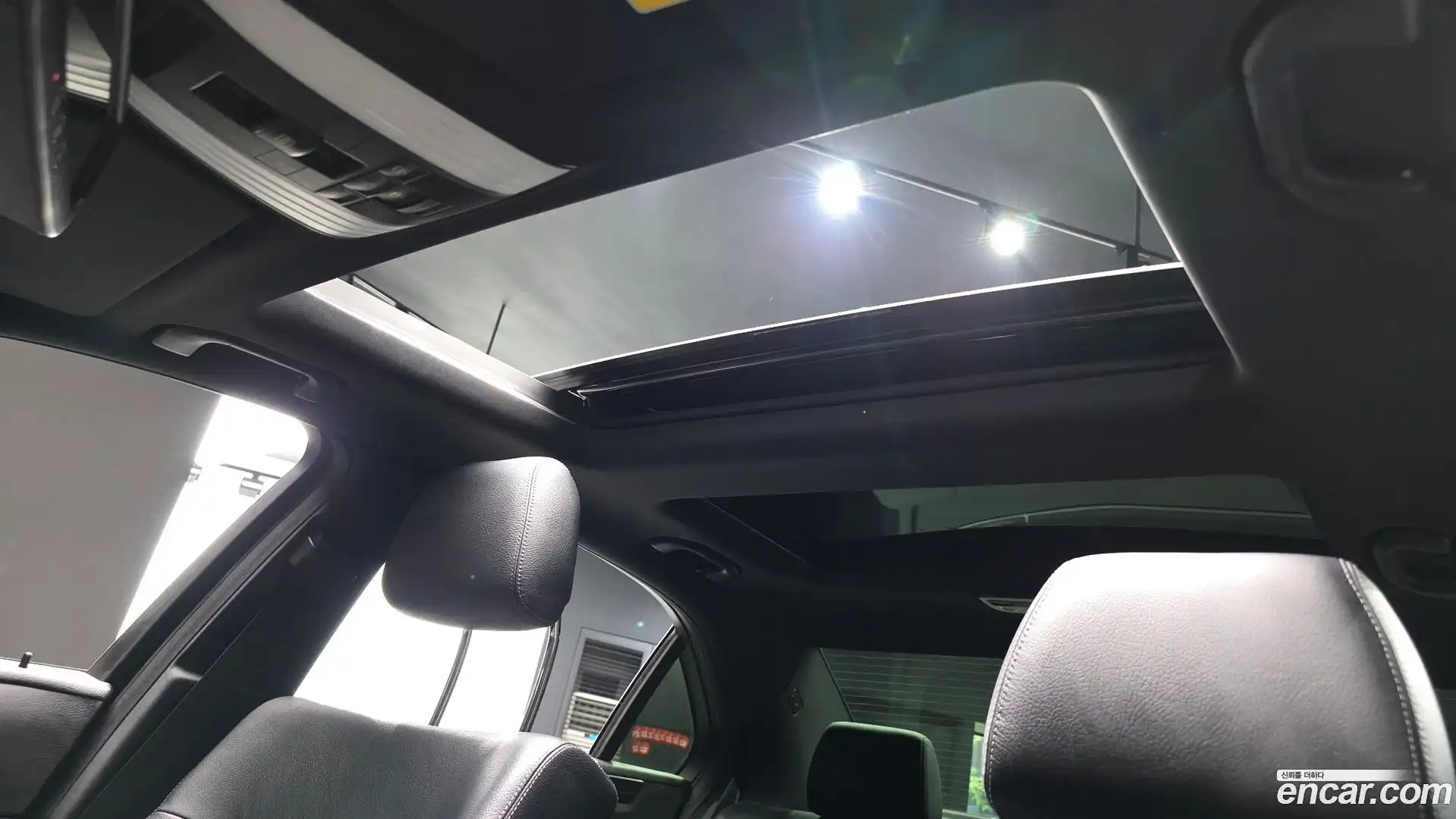 E-Class Mercedes-Benz 2015.1-OPTION-023