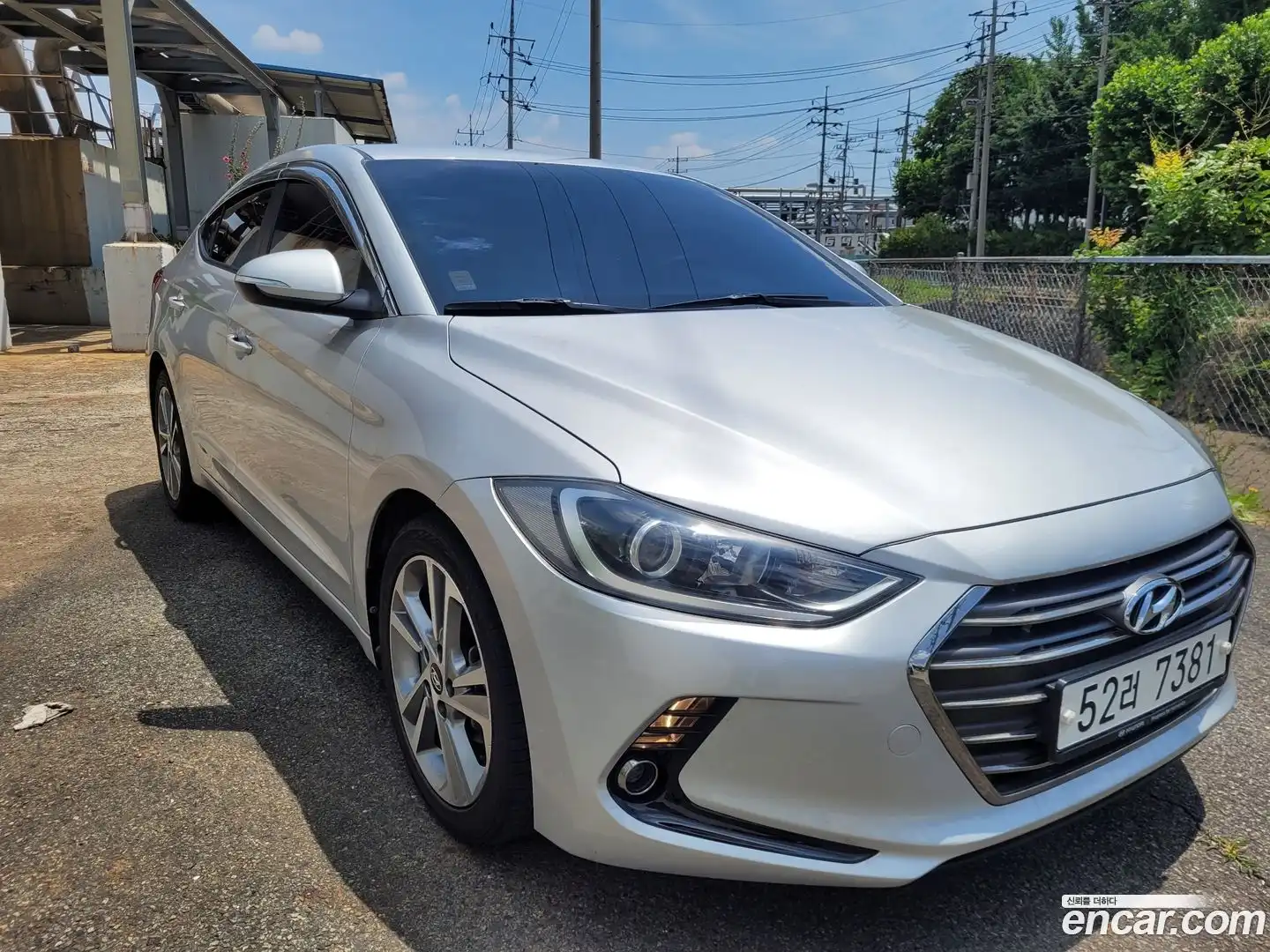 AVANTE Hyundai 2018.0-OUTER-001
