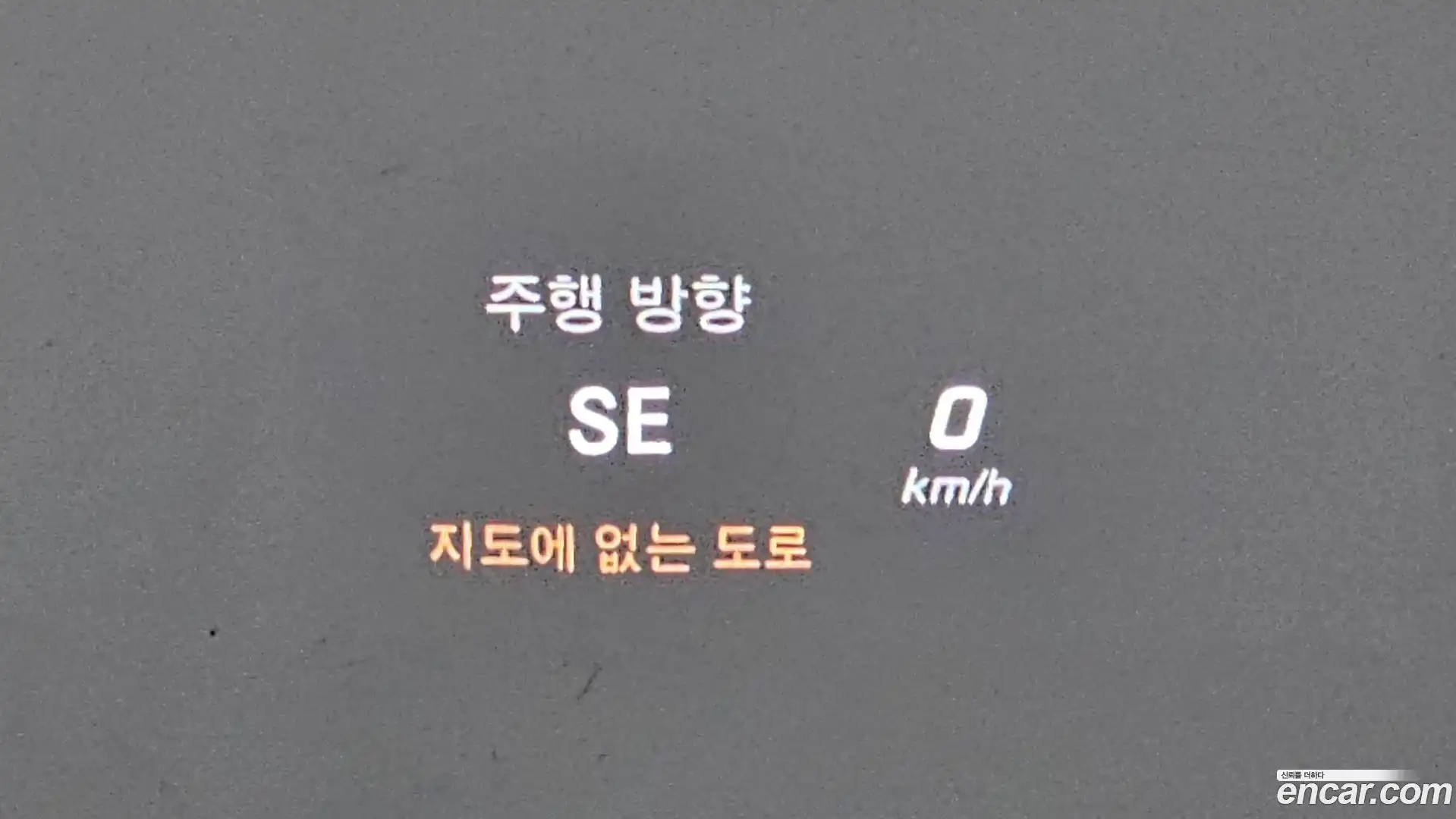 GLC-Class Mercedes-Benz 2018.11-OPTION-021