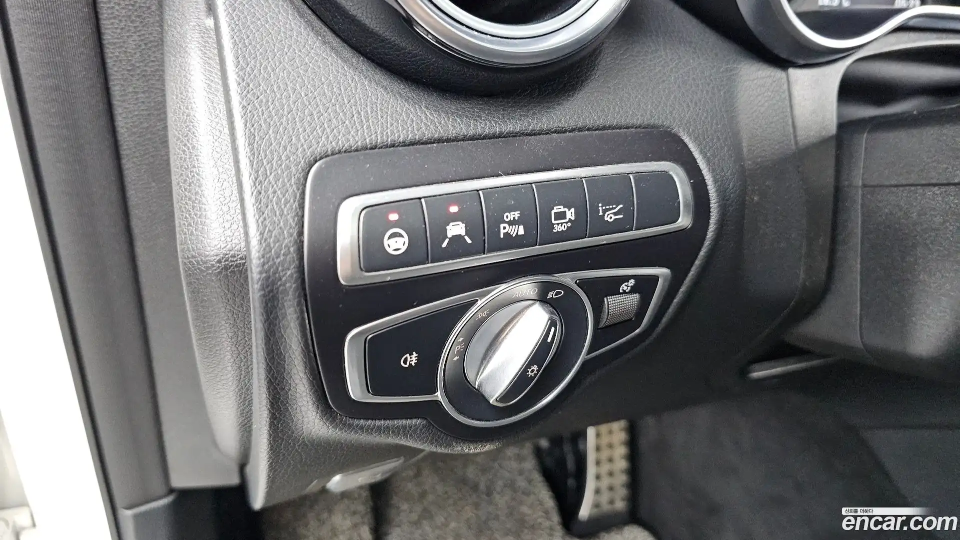 GLC-Class Mercedes-Benz 2018.11-OPTION-041