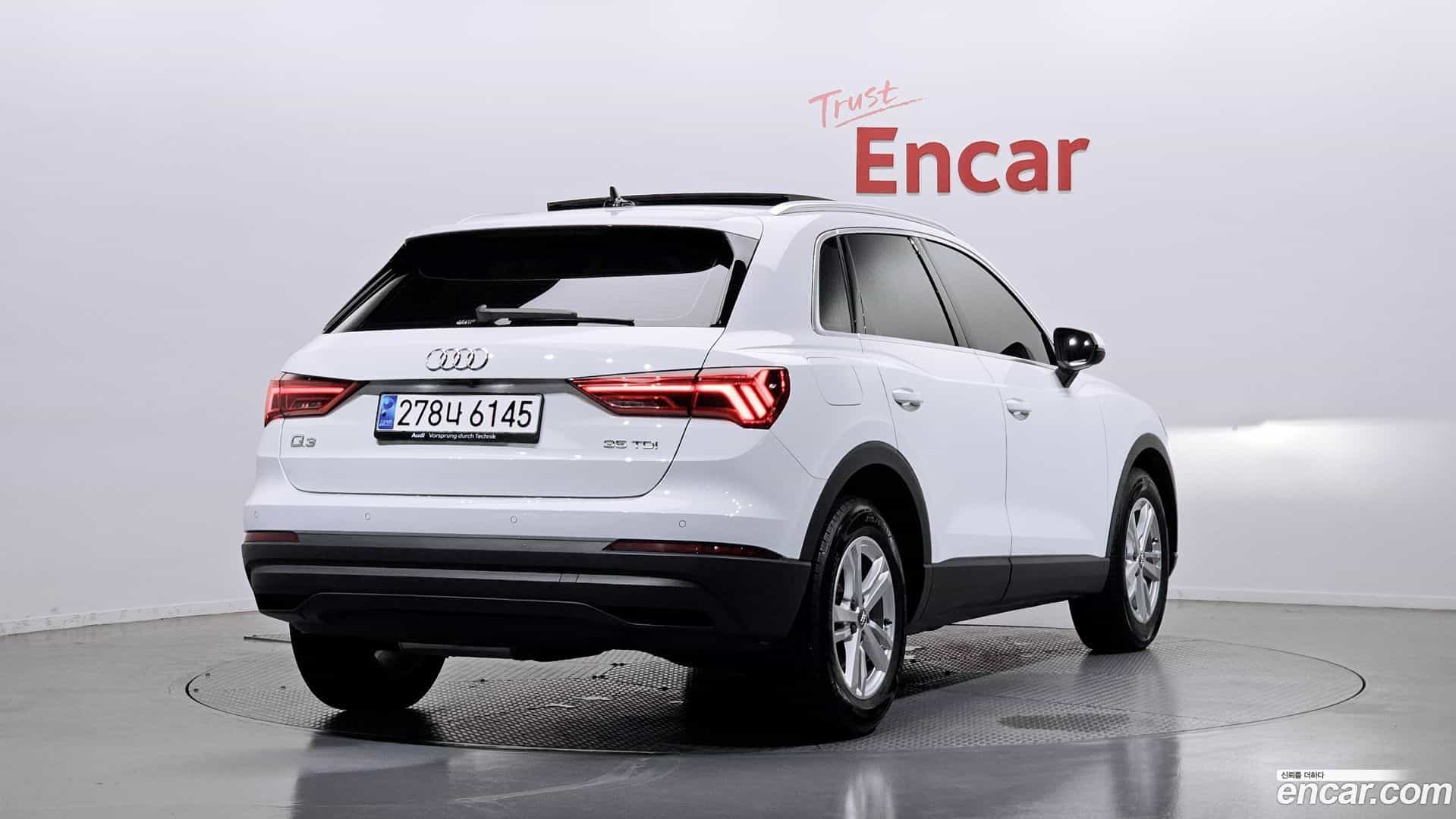 Q3 Audi 2020.10-OUTER-002