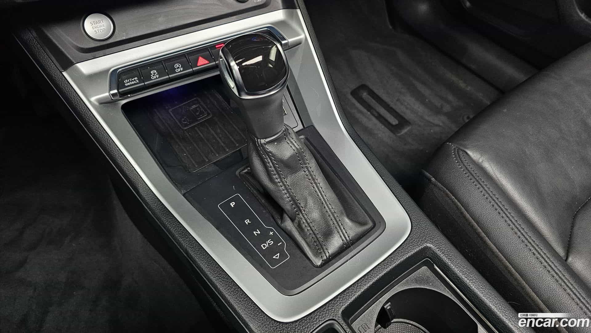 Q3 Audi 2020.10-INNER-009