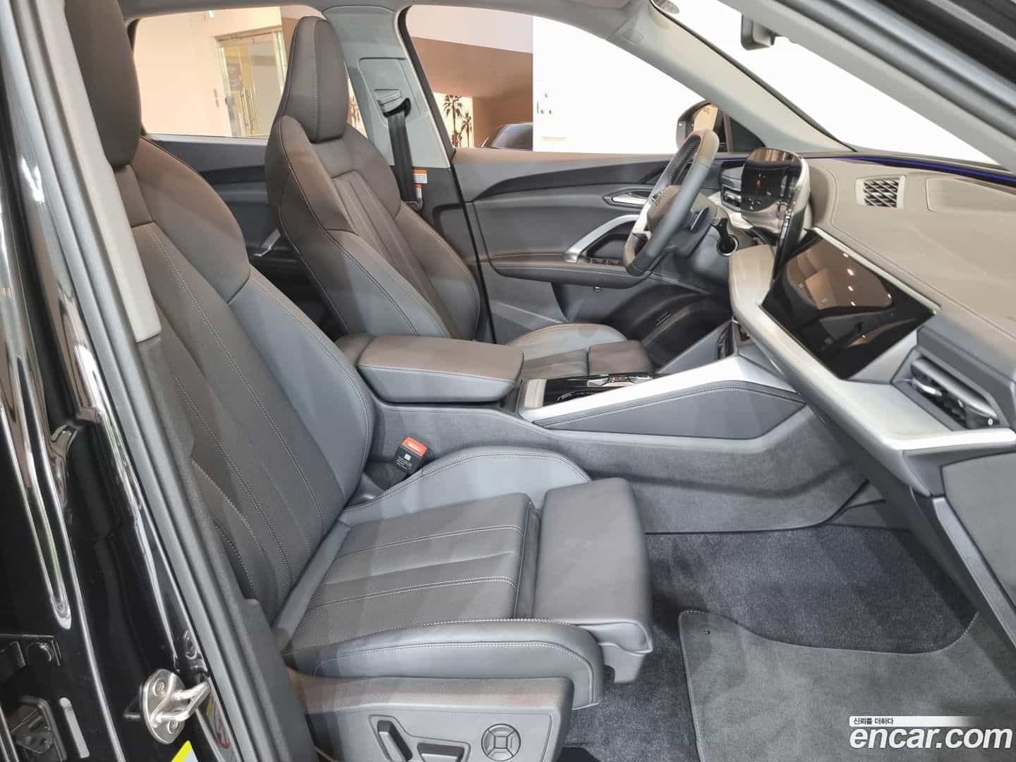 Q5 Audi 2025.8-INNER-010