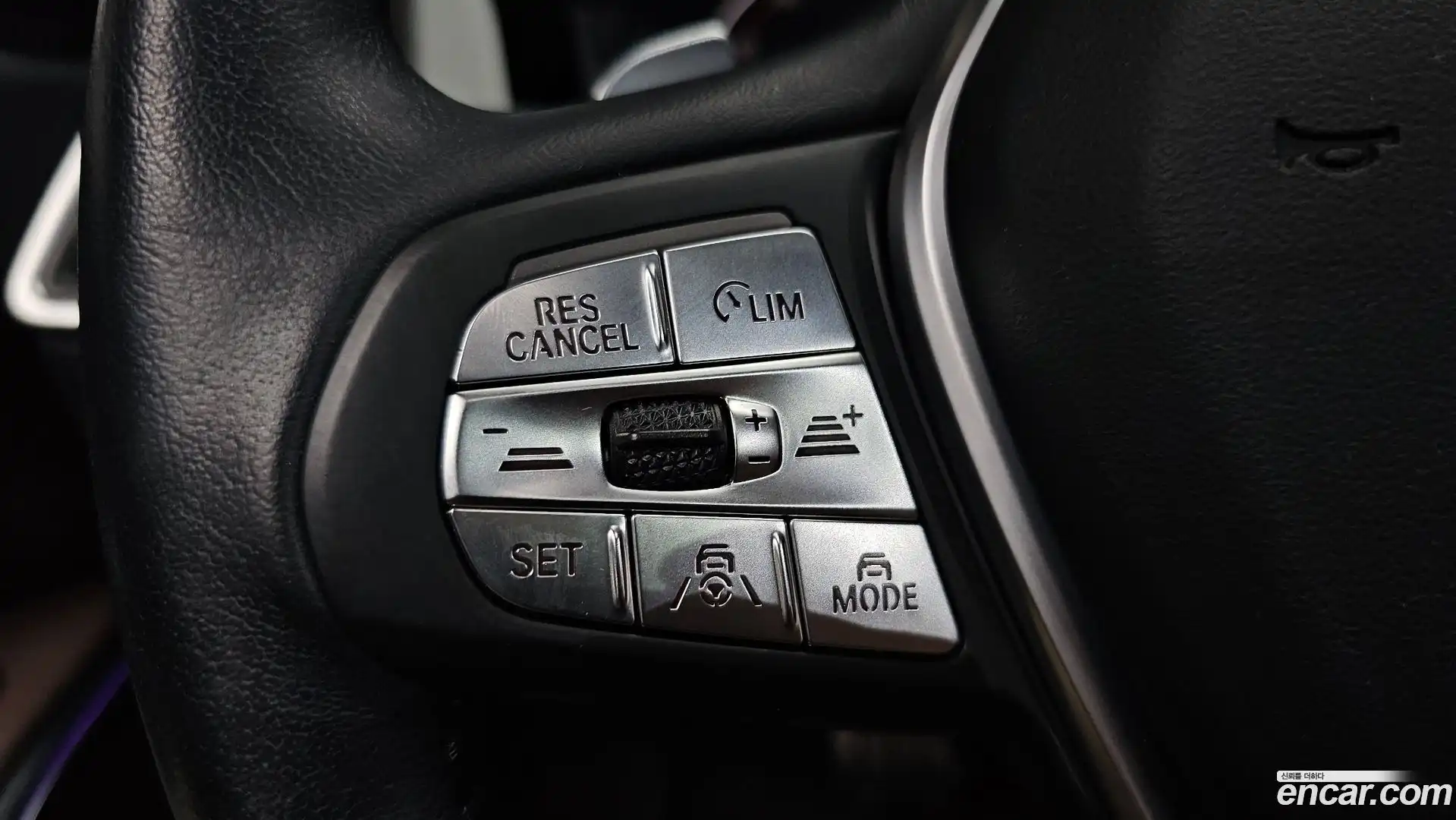 3-Series BMW 2022.6-OPTION-042