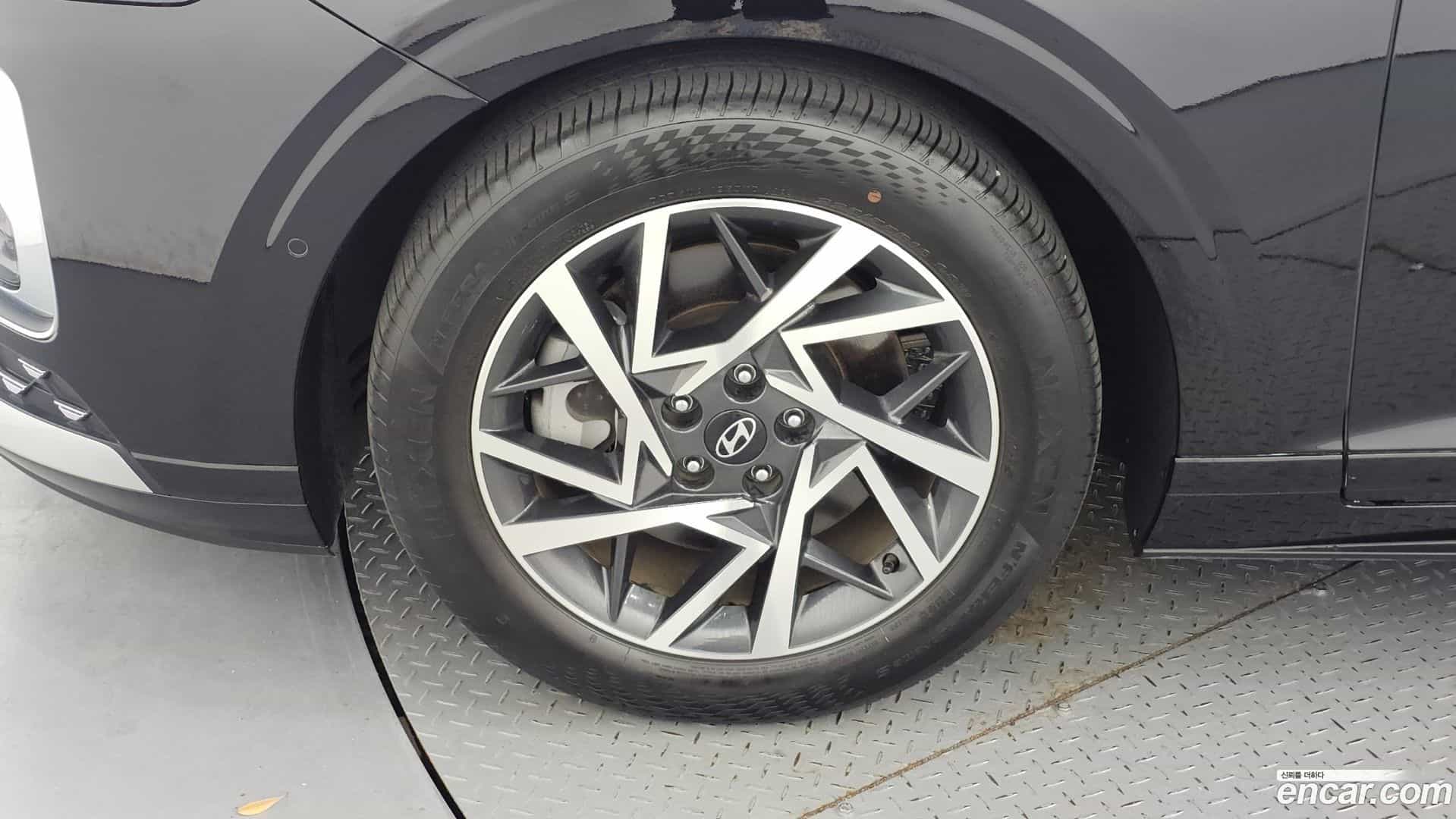 Grandeur Hyundai 2023.0-OUTER-005