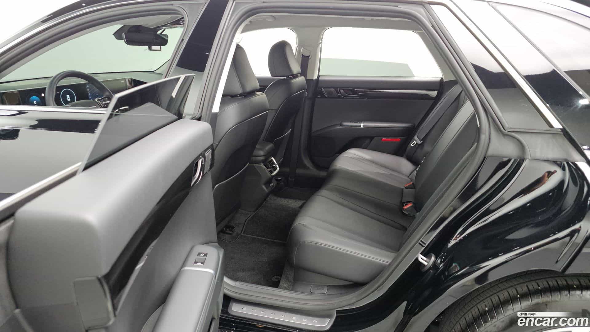 Grandeur Hyundai 2023.0-OPTION-015