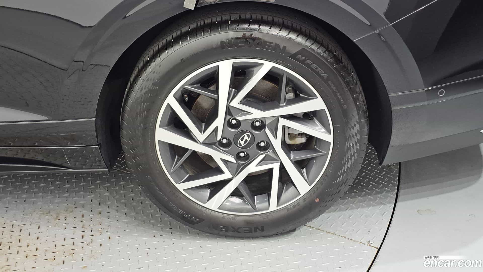 Grandeur Hyundai 2023.0-OUTER-031