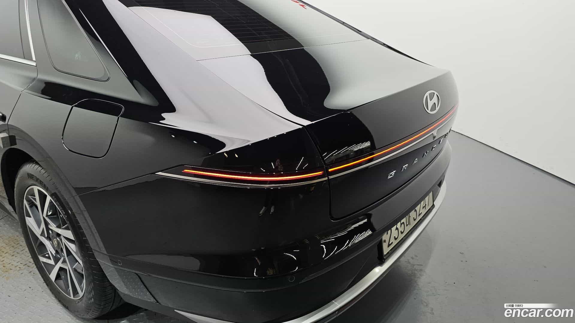 Grandeur Hyundai 2023.0-OUTER-033