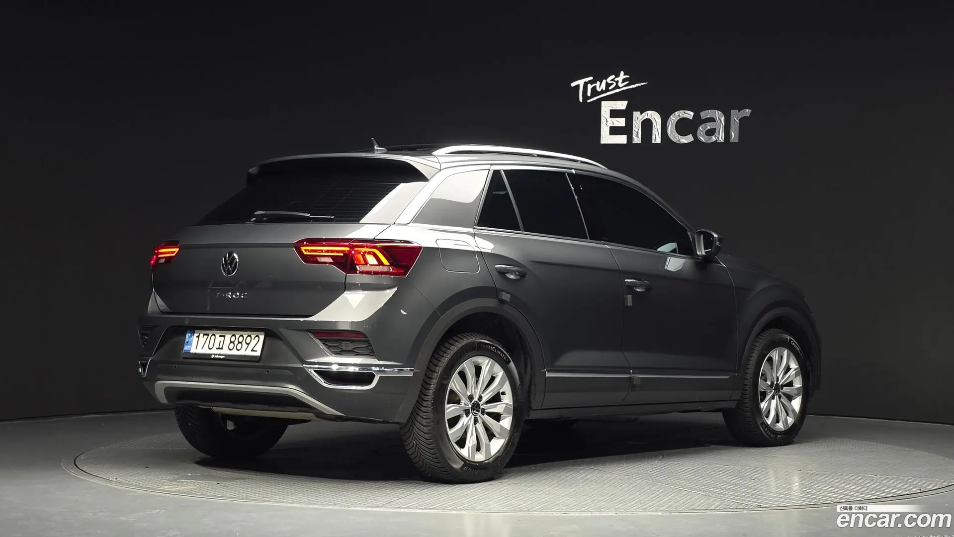 Main__Slider__Photo:T-Roc Volkswagen 2021.5-1