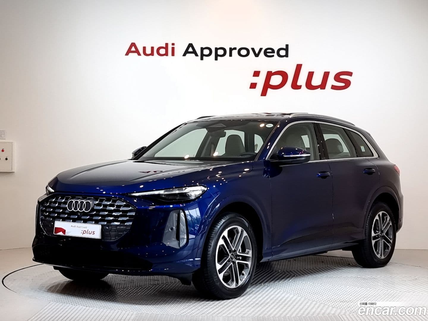 Main__Slider__Photo:Q5 Audi 2025.8-0