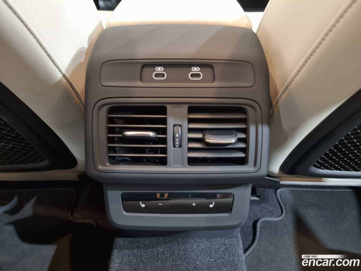 Q5 Audi 2025.8-OPTION-021