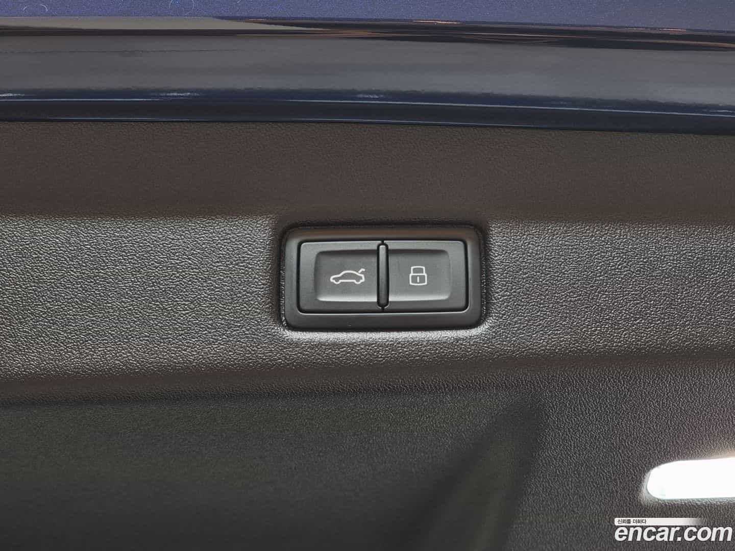 Q5 Audi 2025.8-OPTION-024