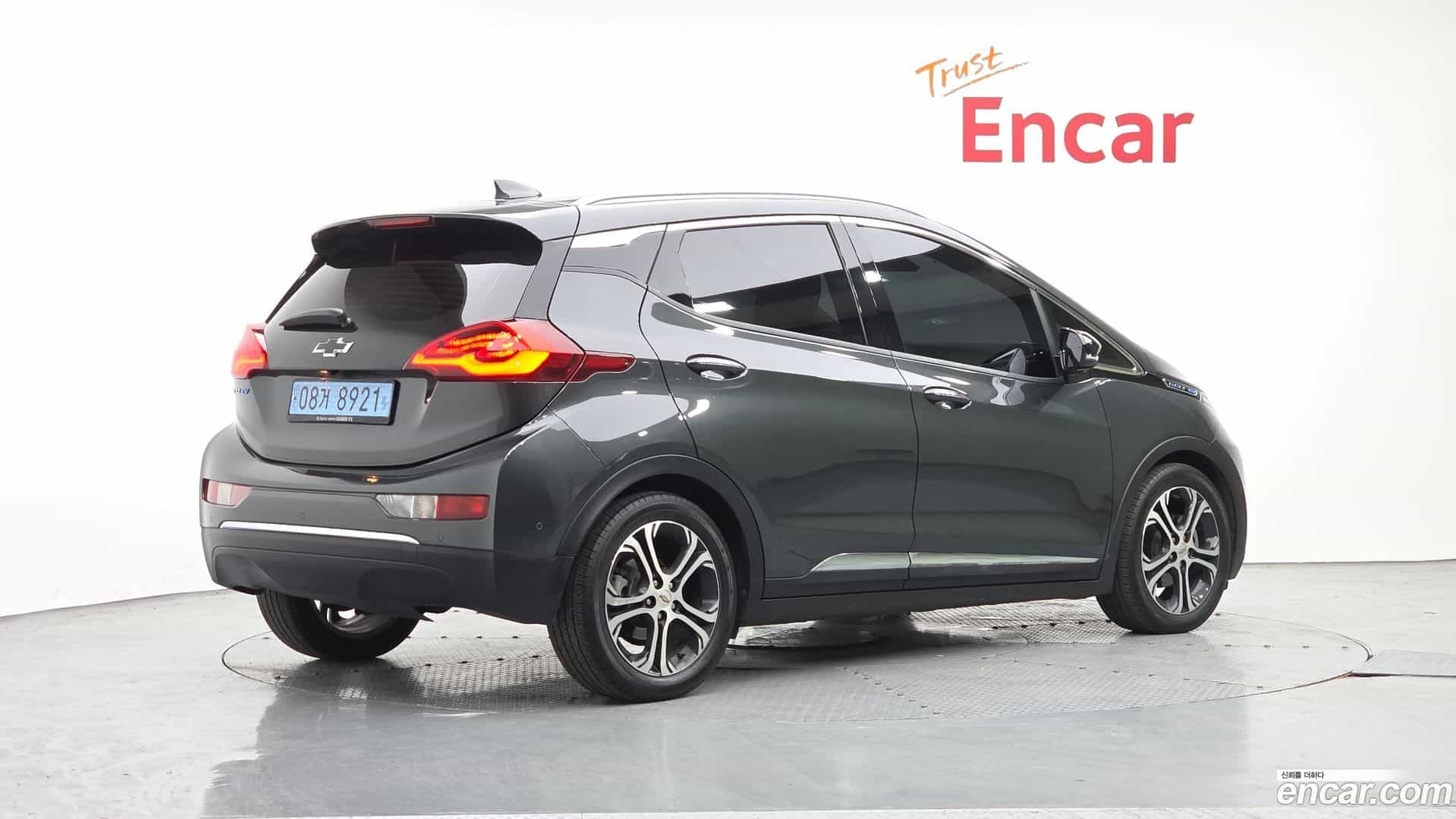 Bolt EV Chevrolet 2019.11-OUTER-002