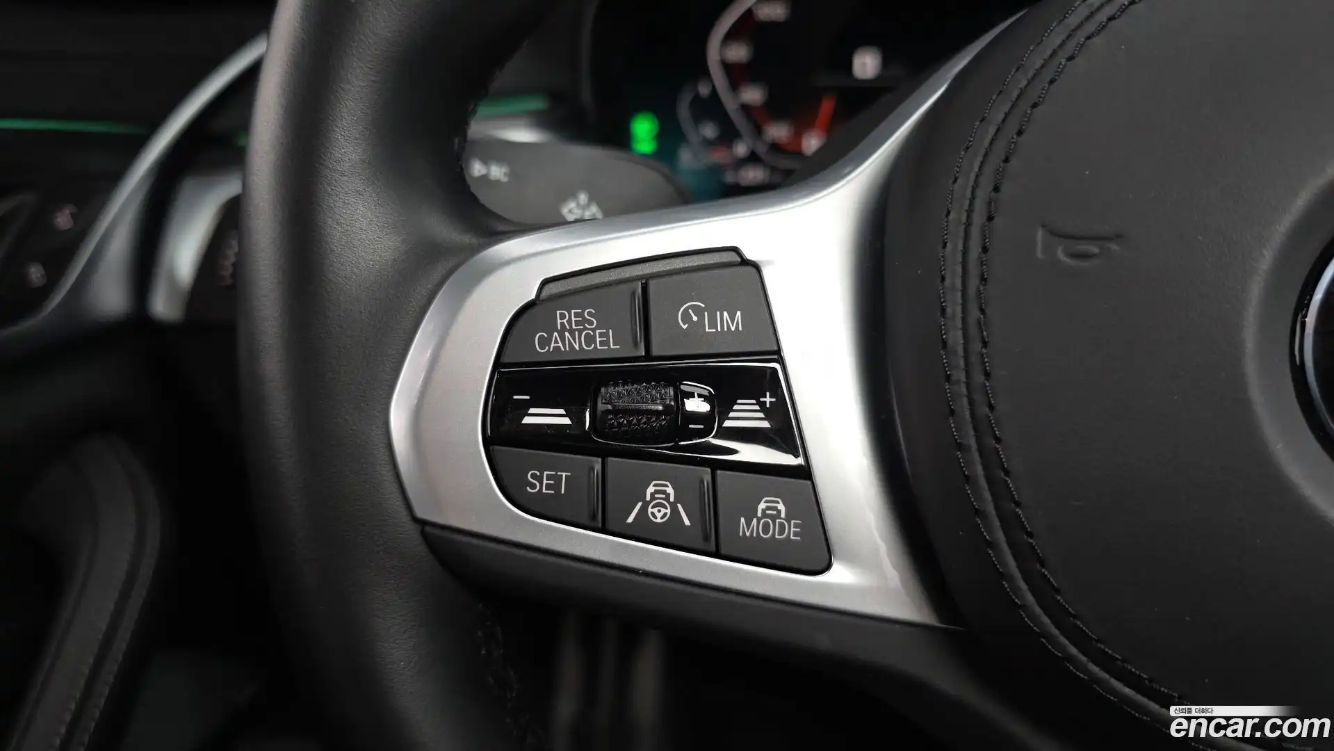 5-Series BMW 2023.6-OPTION-046
