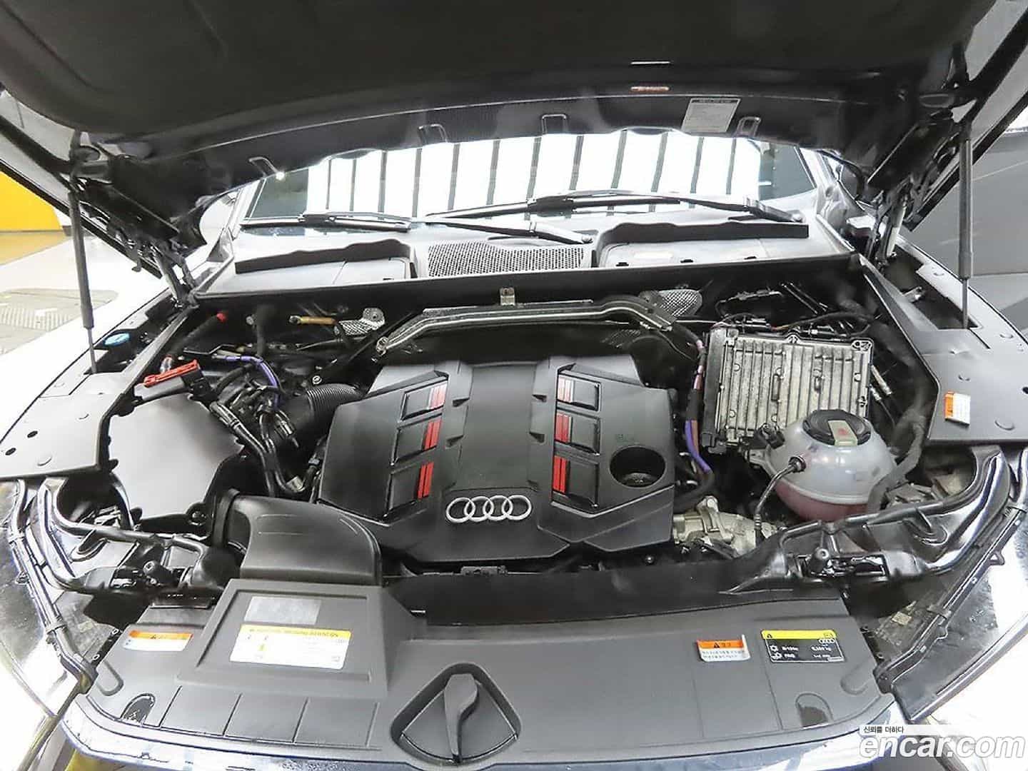 SQ5 Audi 2020.11-INNER-008