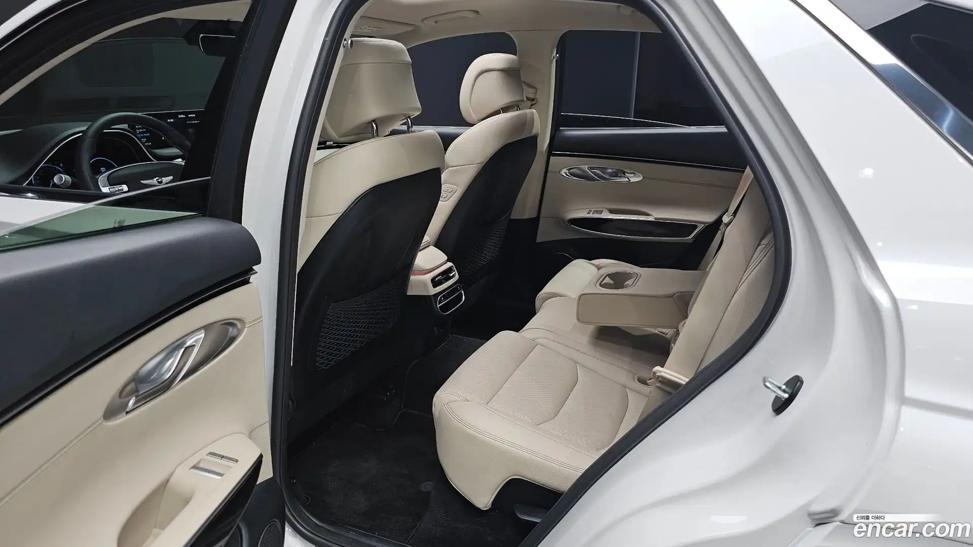 GV70 Genesis 2023.3-OPTION-016
