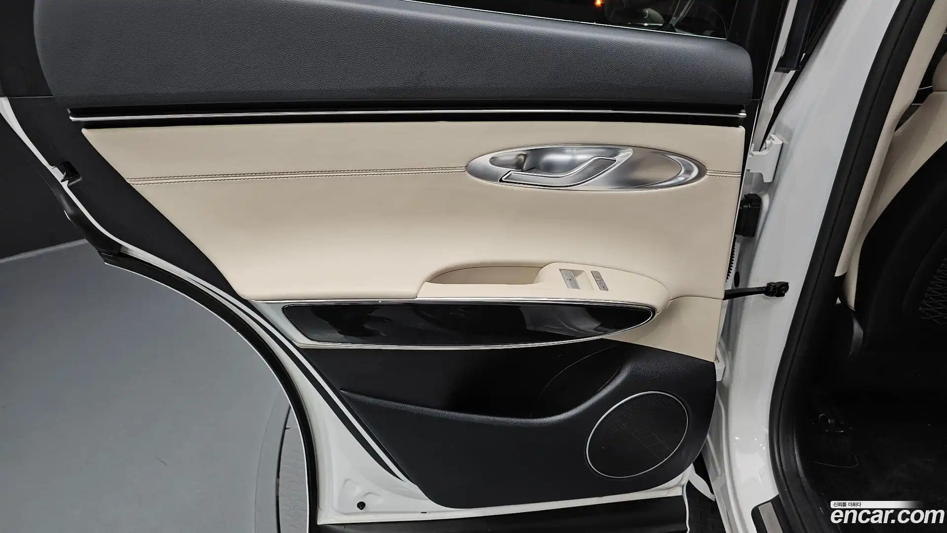GV70 Genesis 2023.3-INNER-035