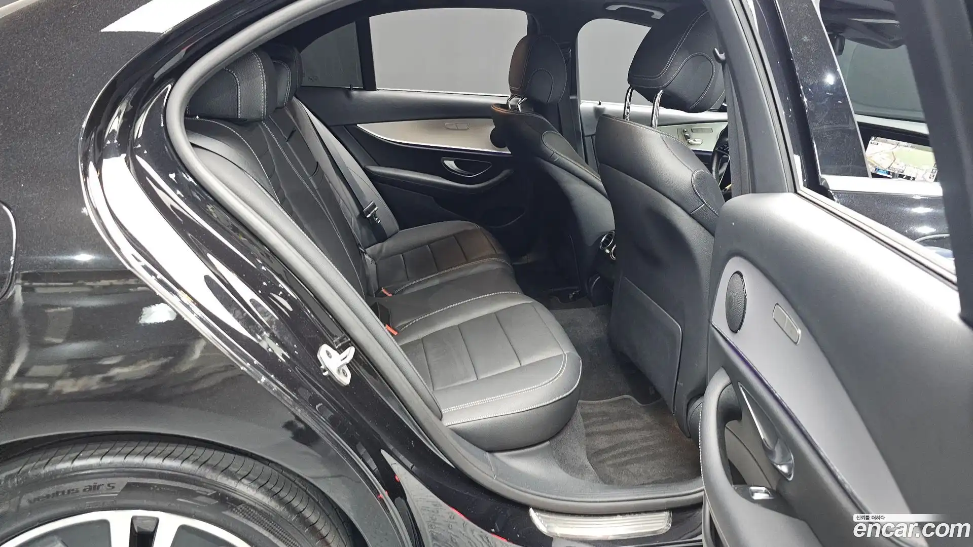 E-Class Mercedes-Benz 2021.4-OPTION-015
