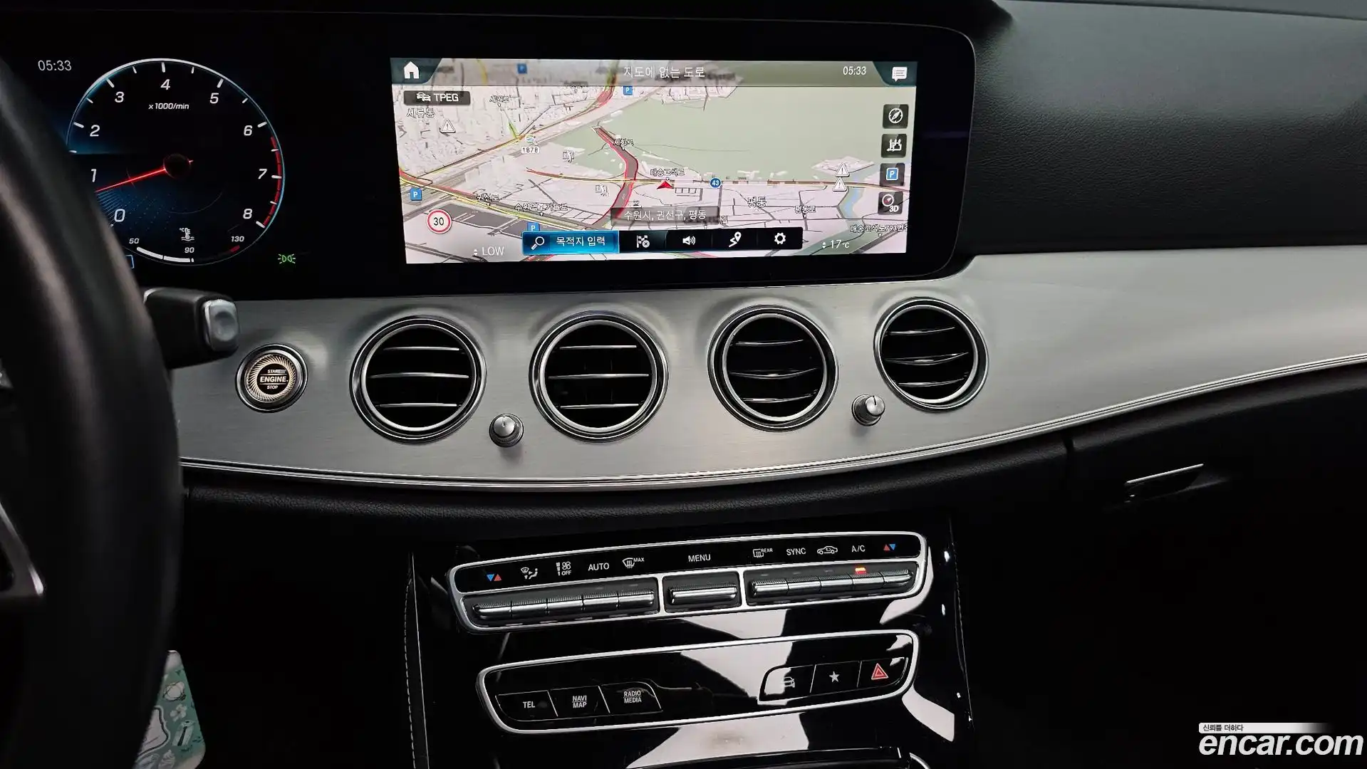 E-Class Mercedes-Benz 2021.4-OPTION-017