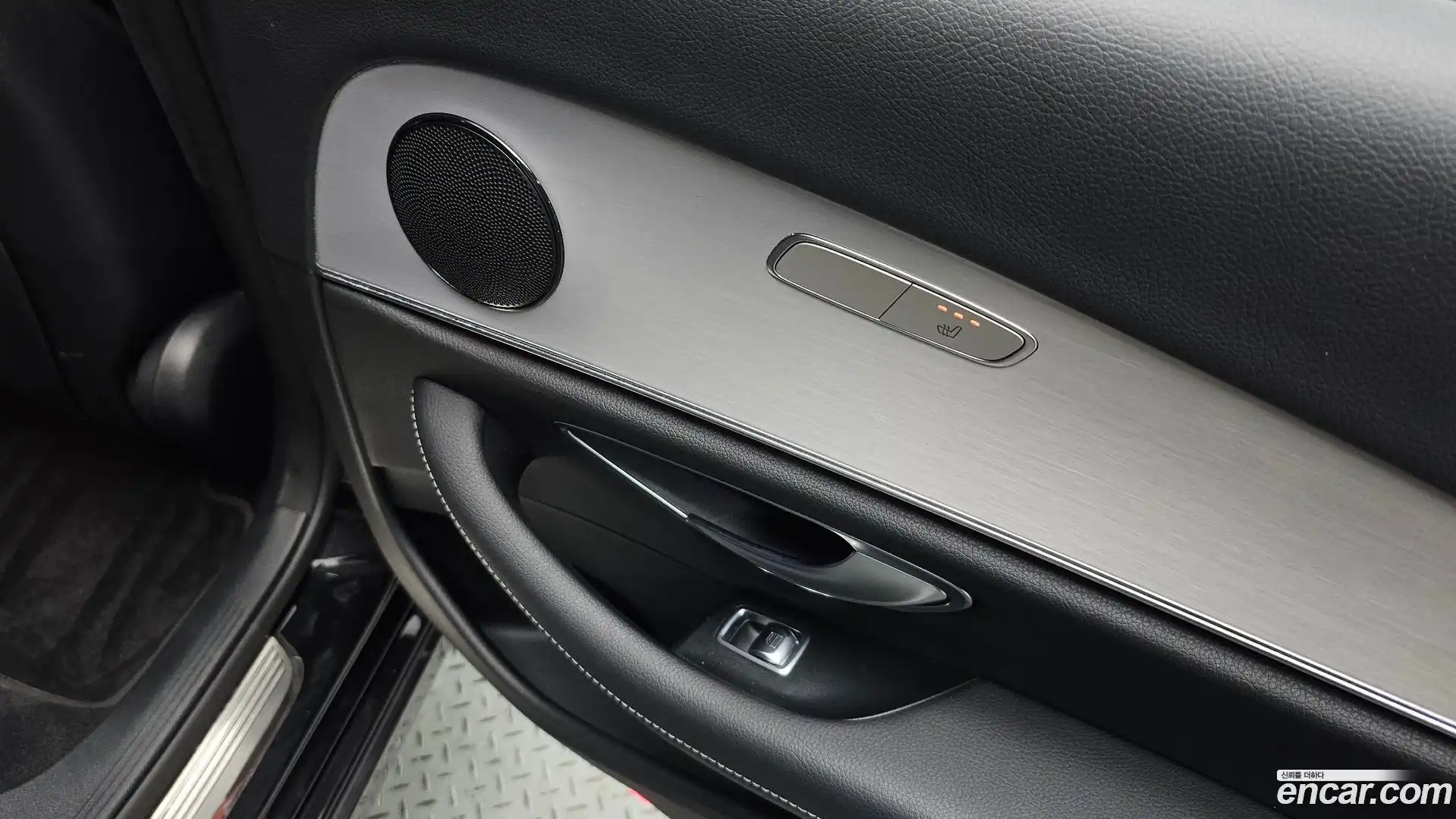 E-Class Mercedes-Benz 2021.4-OPTION-022