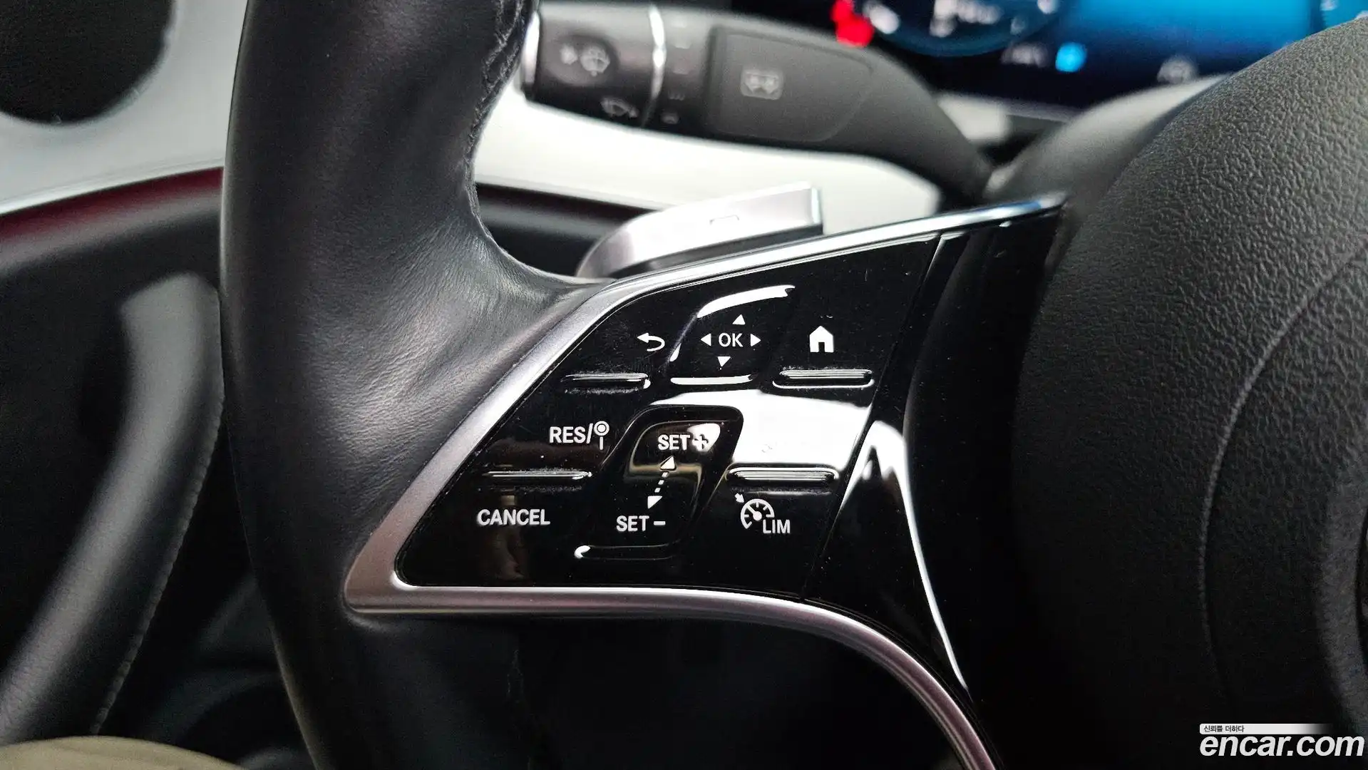 E-Class Mercedes-Benz 2021.4-OPTION-023