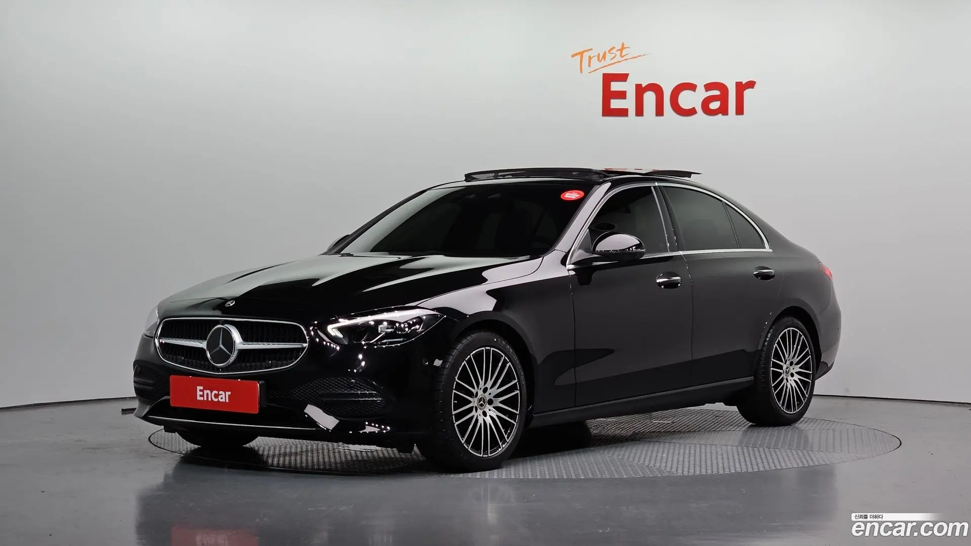 Main__Slider__Photo:C-Class Mercedes-Benz 2024.4-0