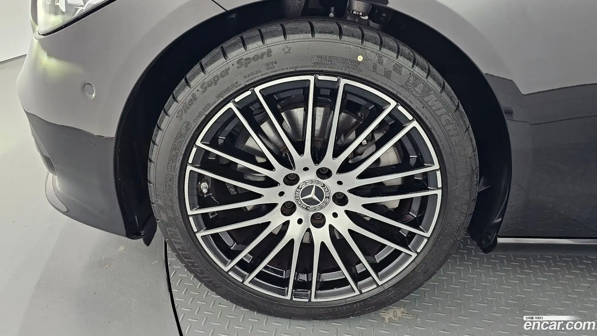 C-Class Mercedes-Benz 2024.4-OUTER-005