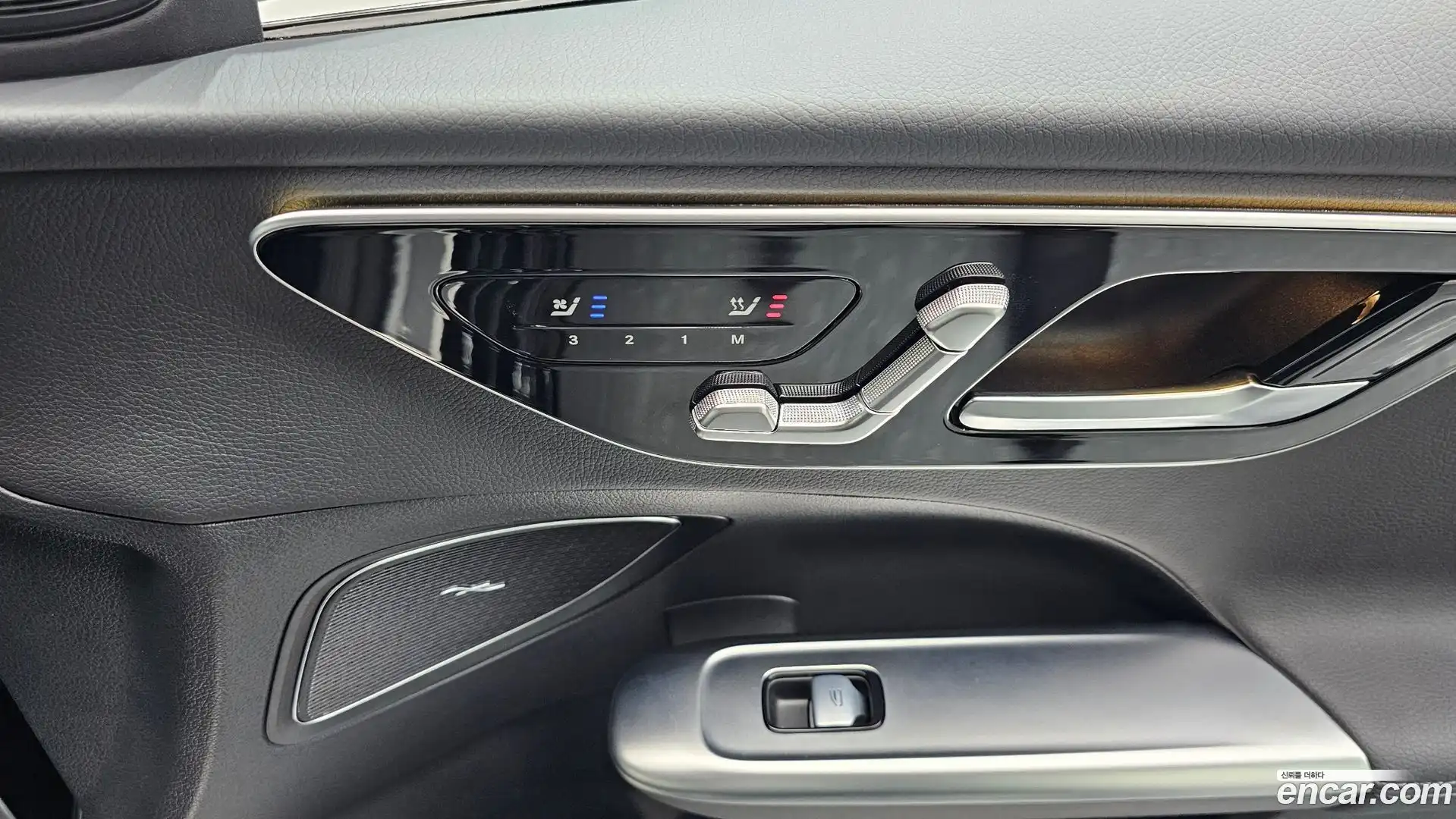 C-Class Mercedes-Benz 2024.4-OPTION-022