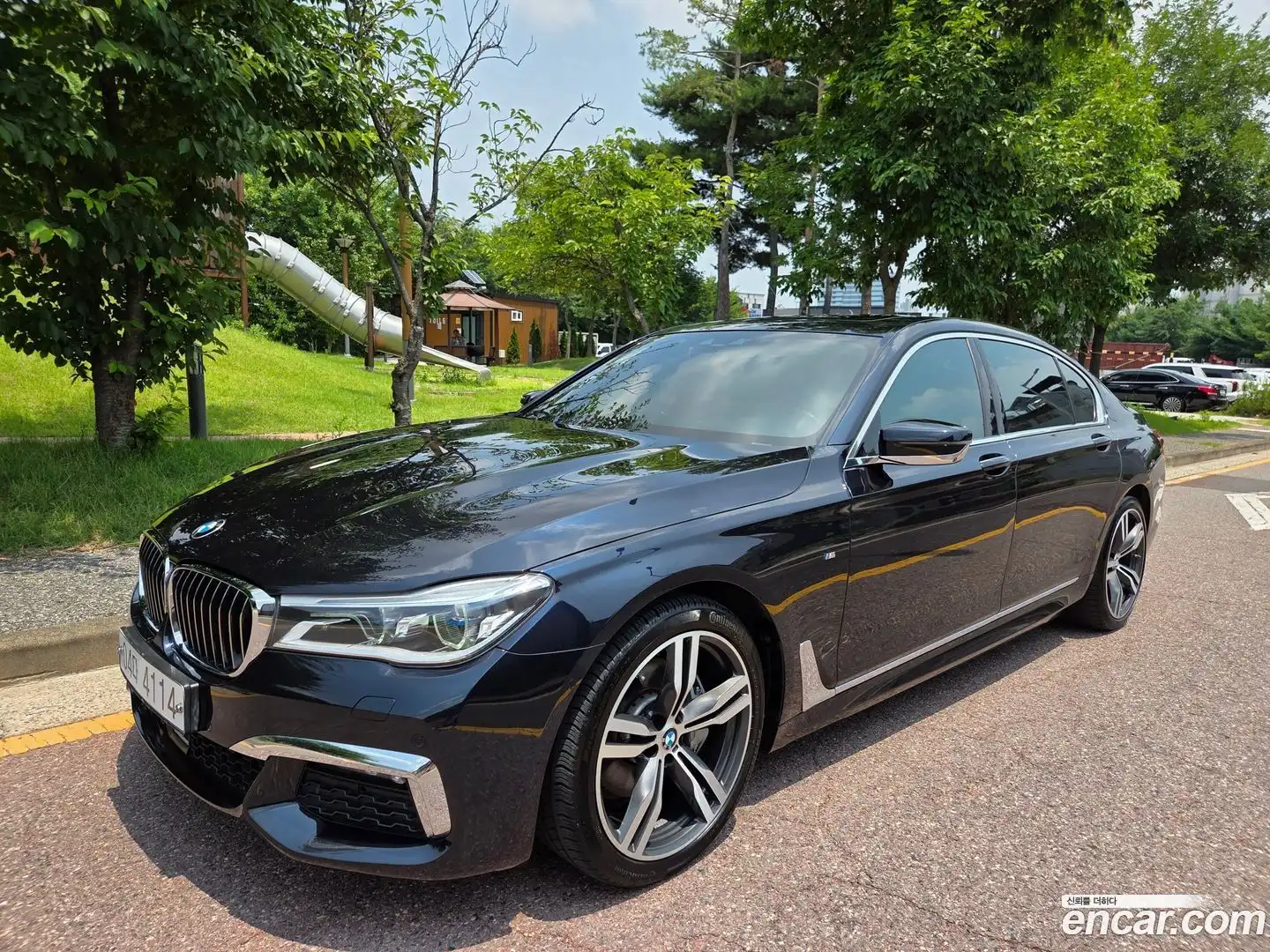 7-Series BMW 2018.7-OUTER-002