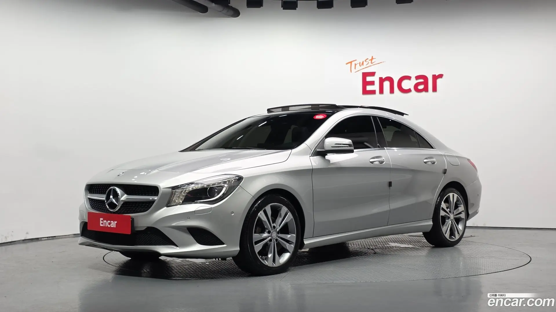Main__Slider__Photo:CLA-Class Mercedes-Benz 2016.7-0