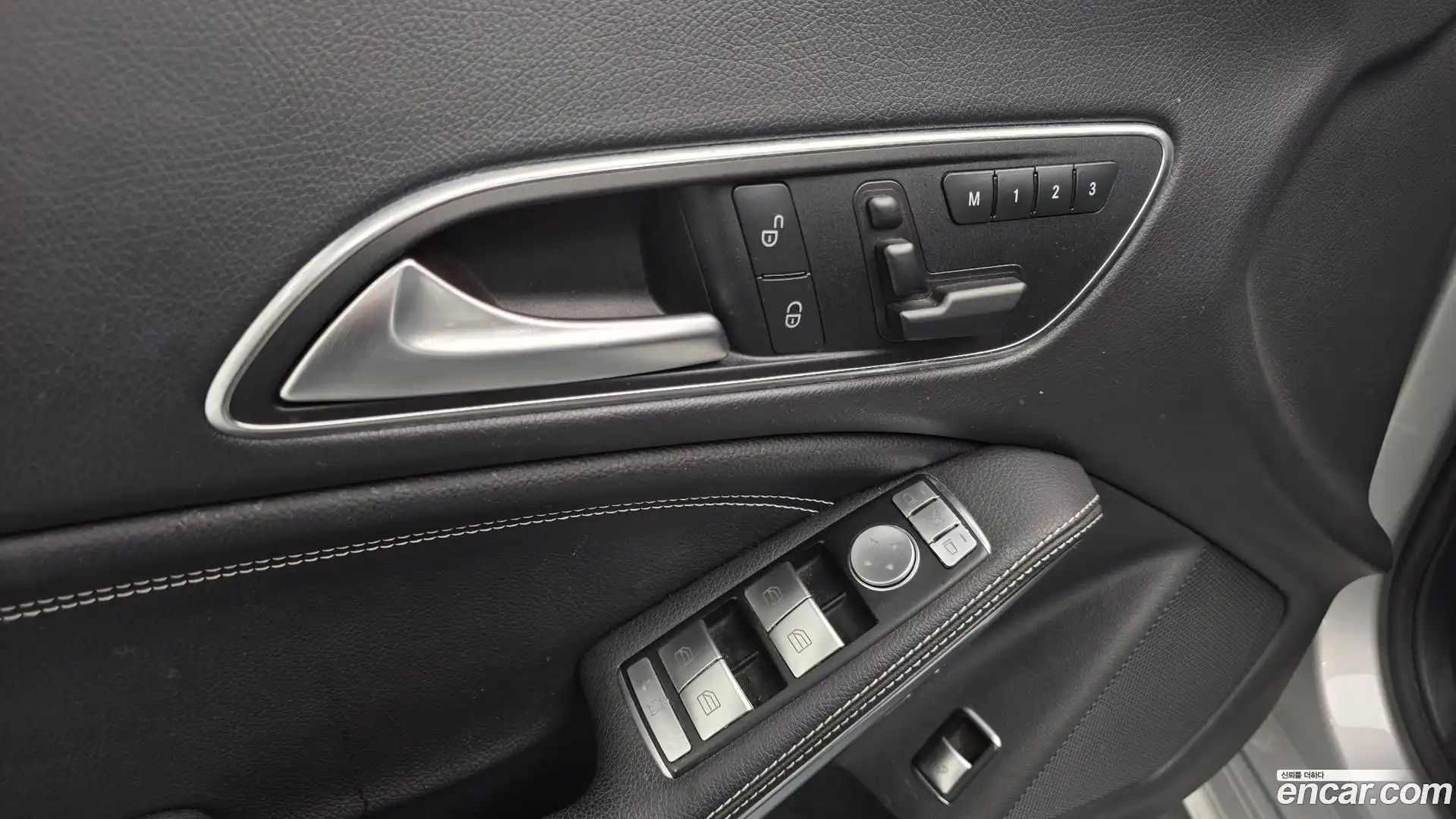 CLA-Class Mercedes-Benz 2016.7-OPTION-018
