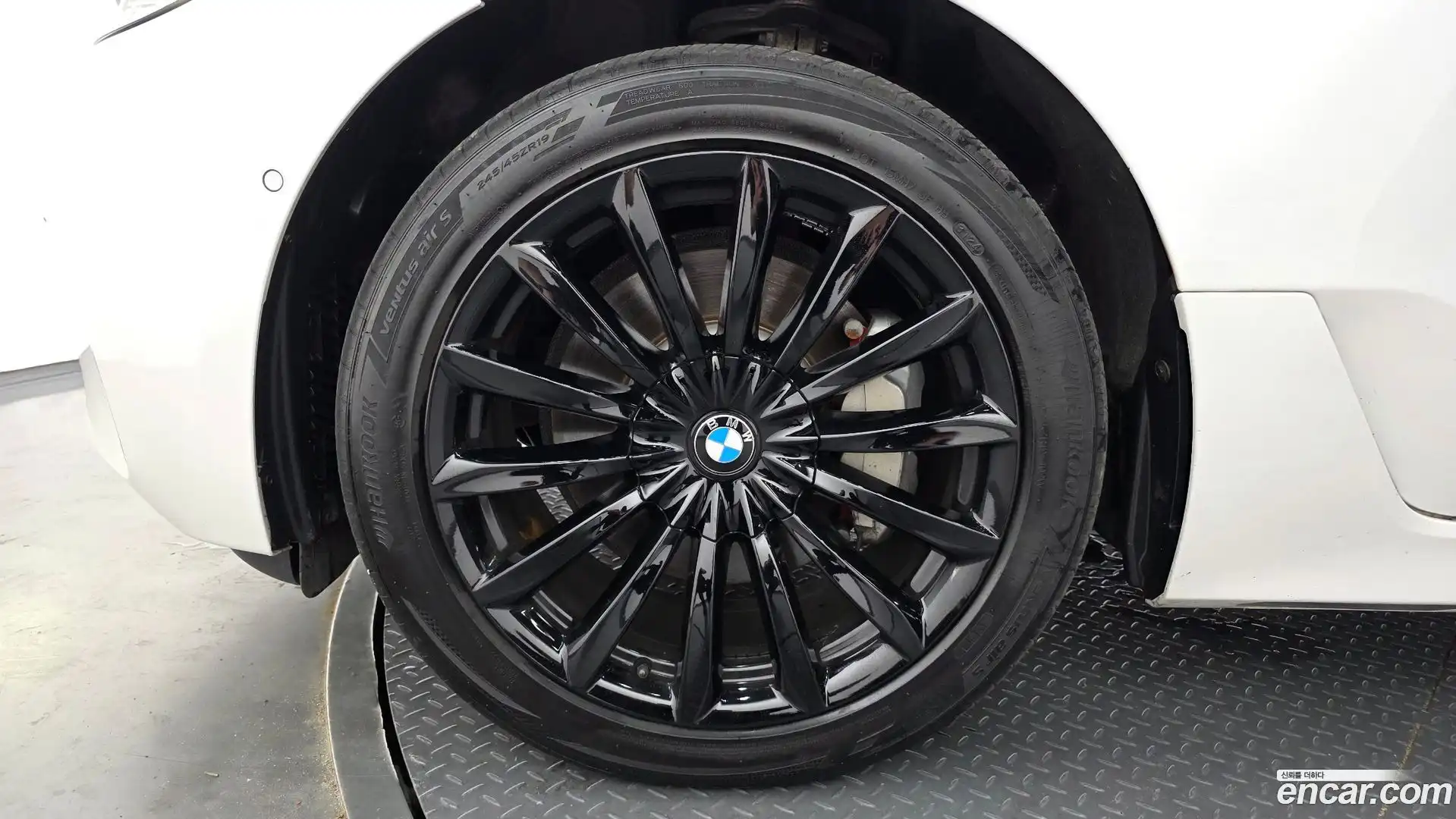 Gran Turismo BMW 2023.2-OUTER-005
