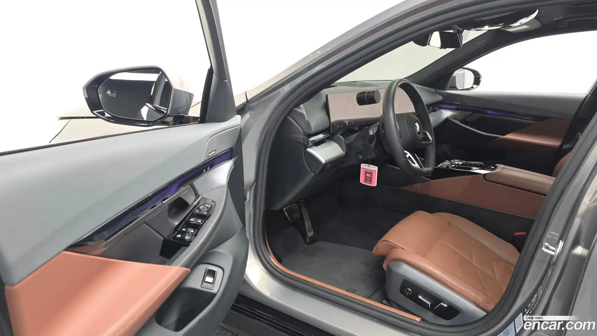 5-Series BMW 2025.5-INNER-010