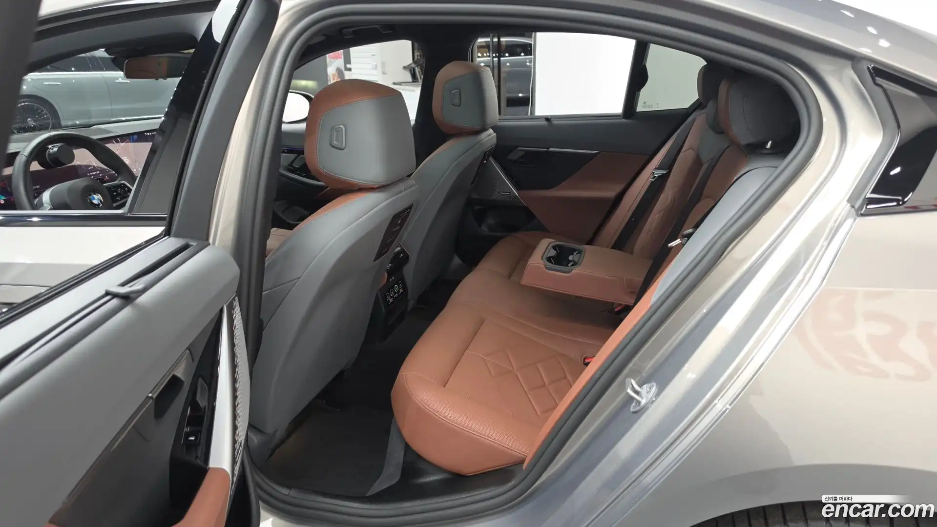 5-Series BMW 2025.5-OPTION-015