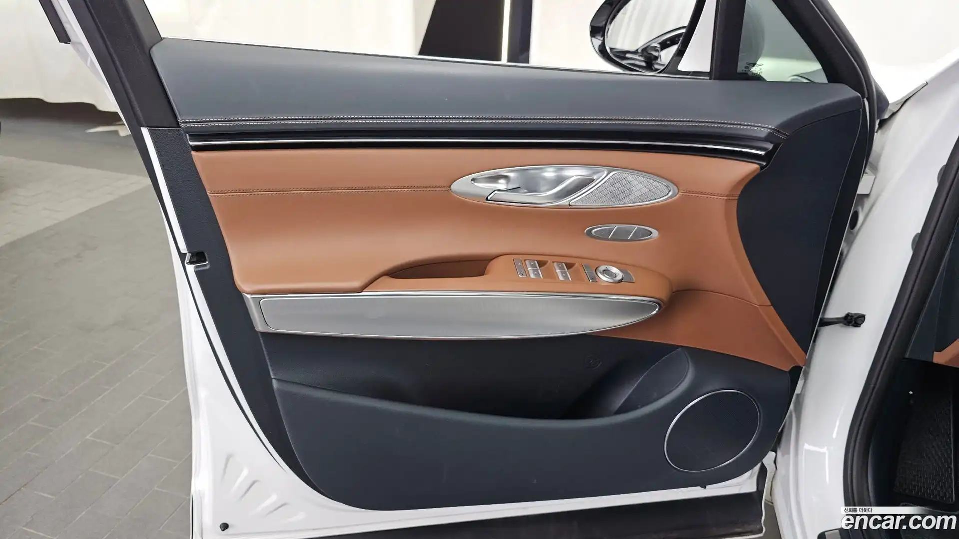 GV70 Genesis 2022.10-INNER-034