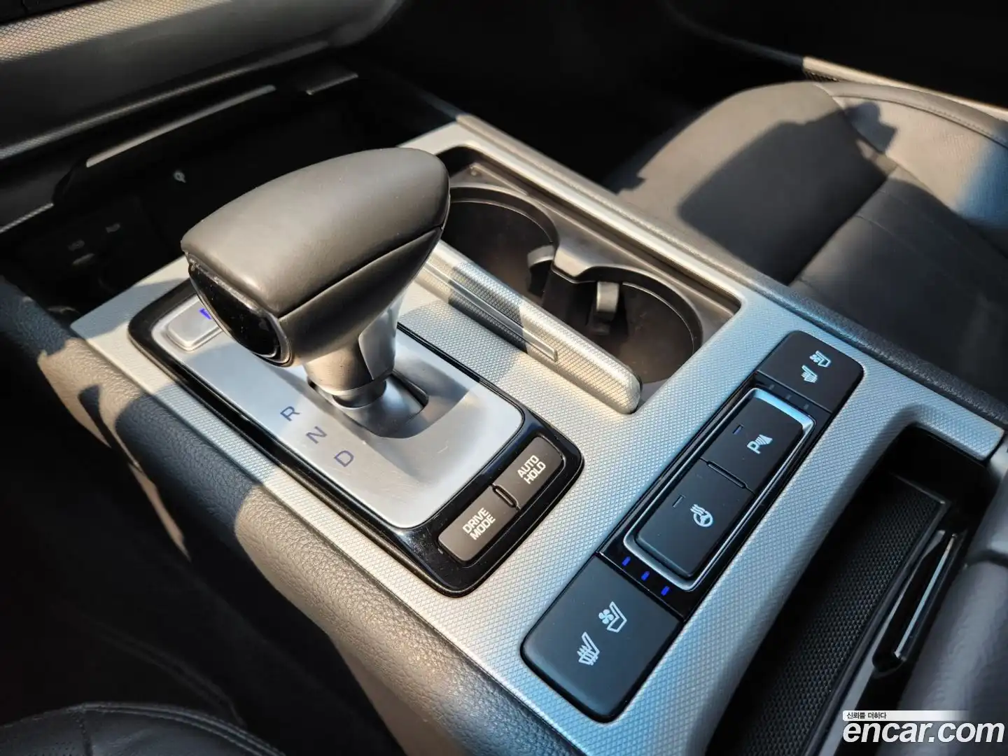 G80 Genesis 2016.11-INNER-009