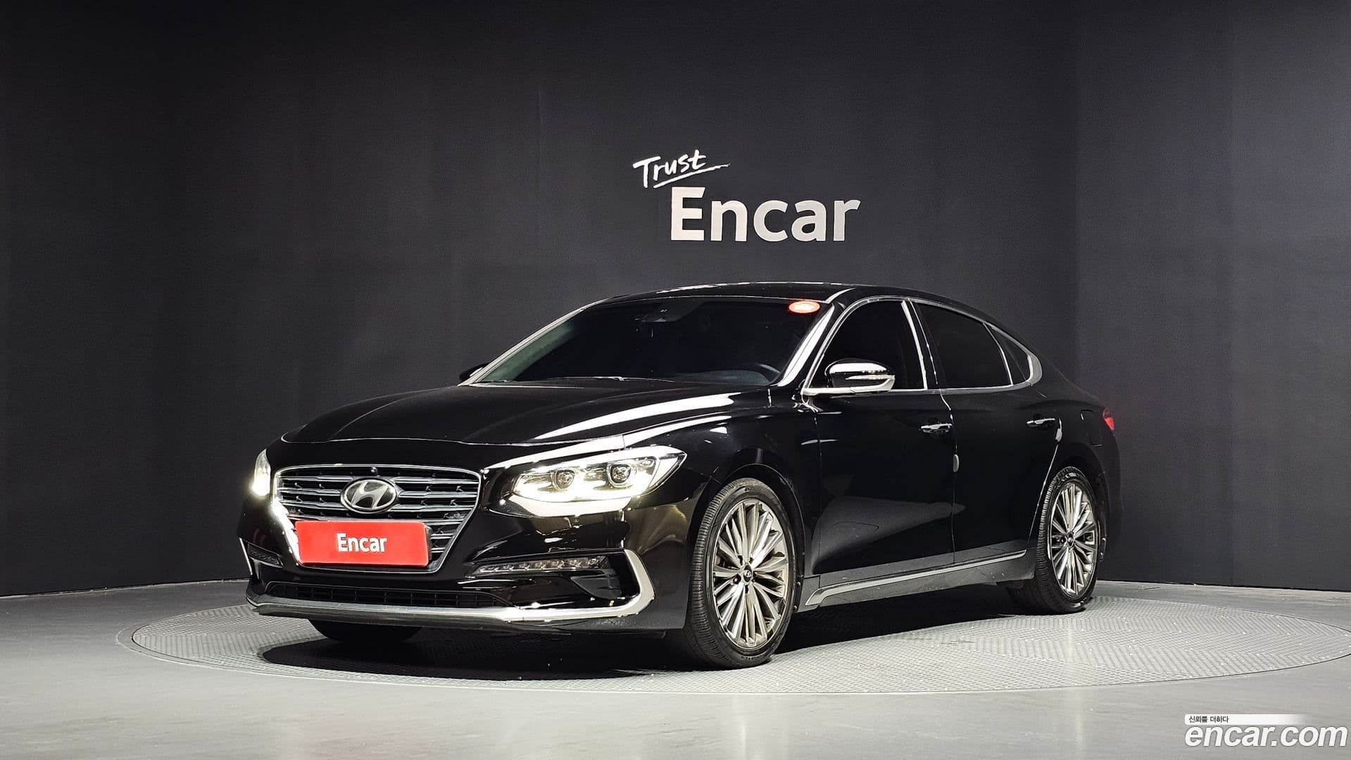 Main__Slider__Photo:Grandeur Hyundai 2016.11-0