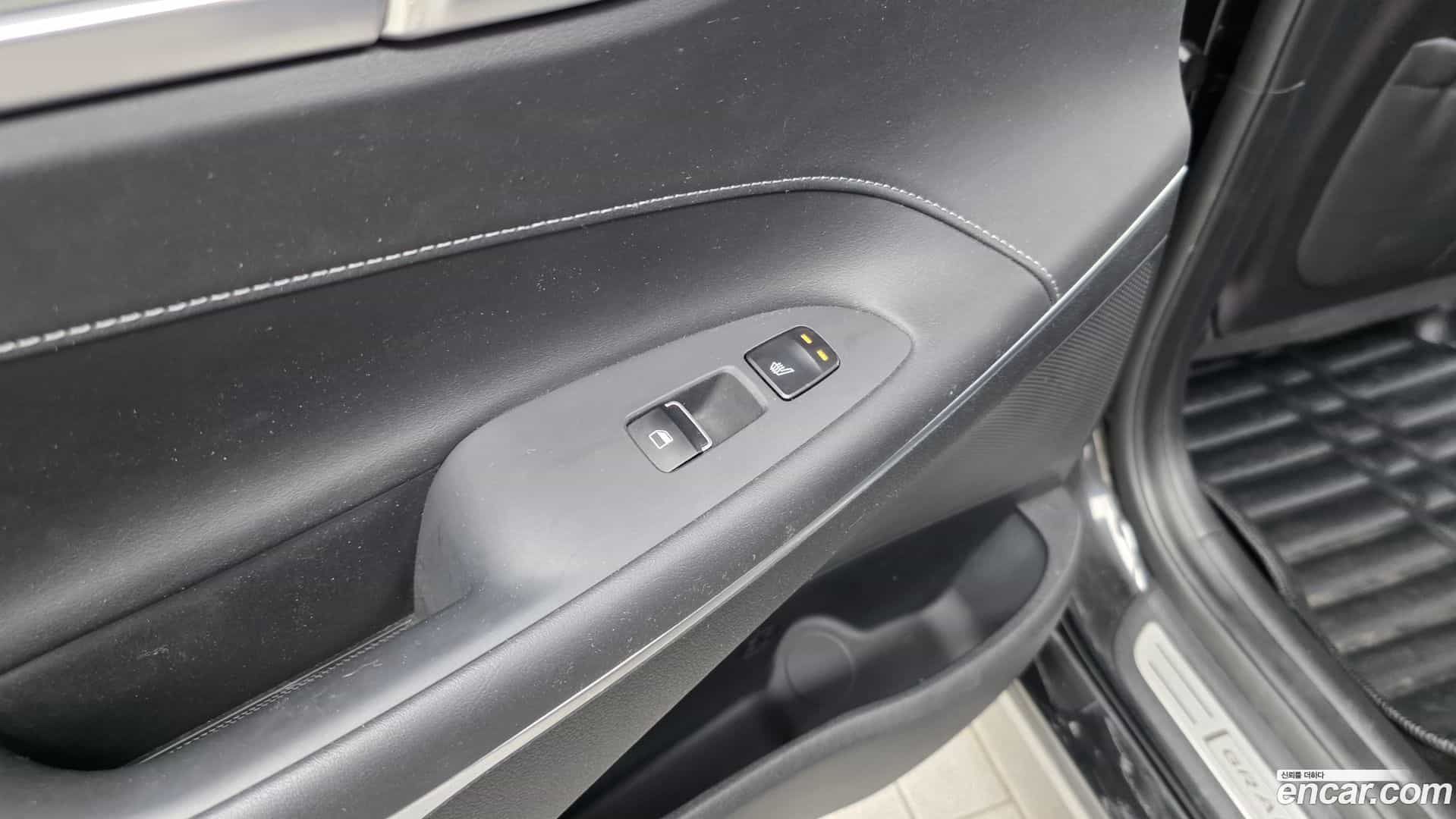 Grandeur Hyundai 2016.11-OPTION-023