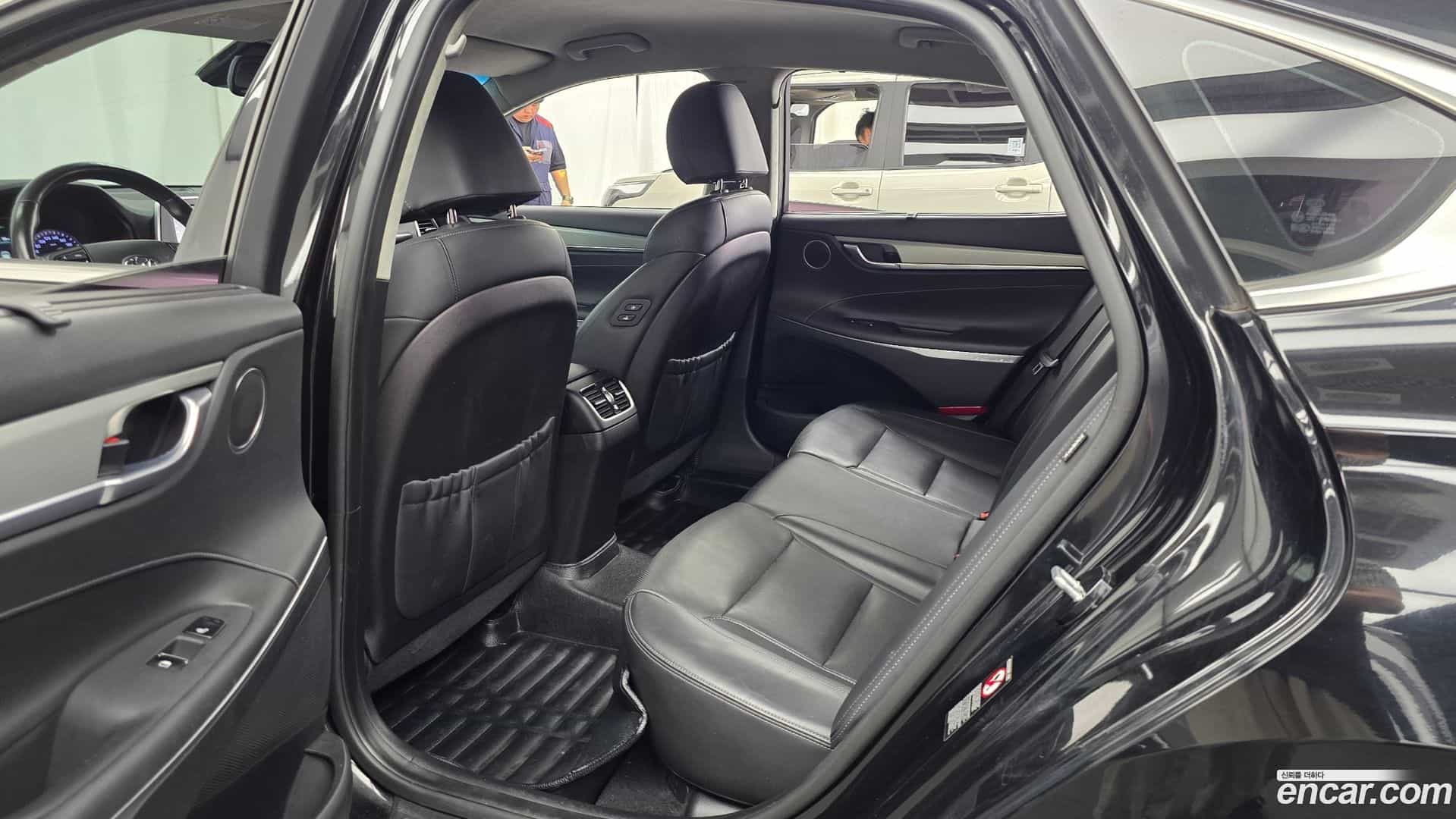 Grandeur Hyundai 2016.11-INNER-036