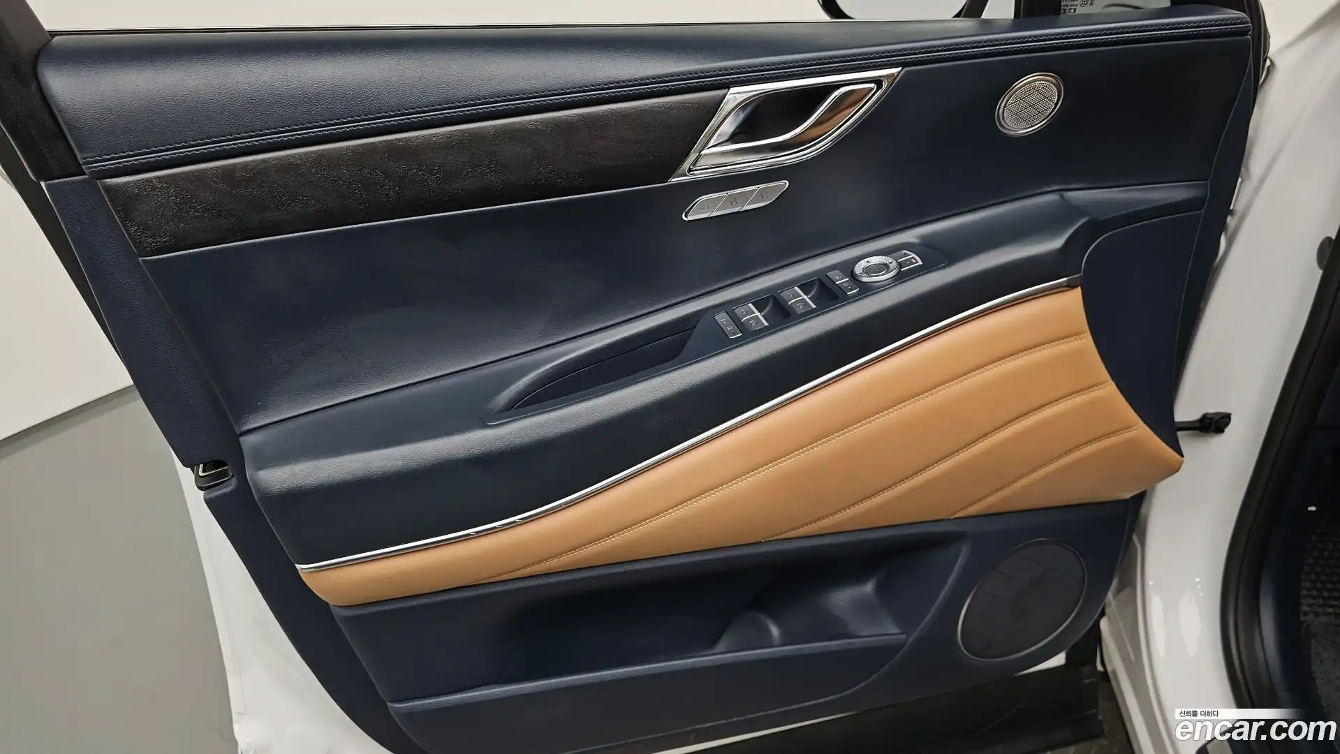 GV80 Genesis 2022.3-INNER-034