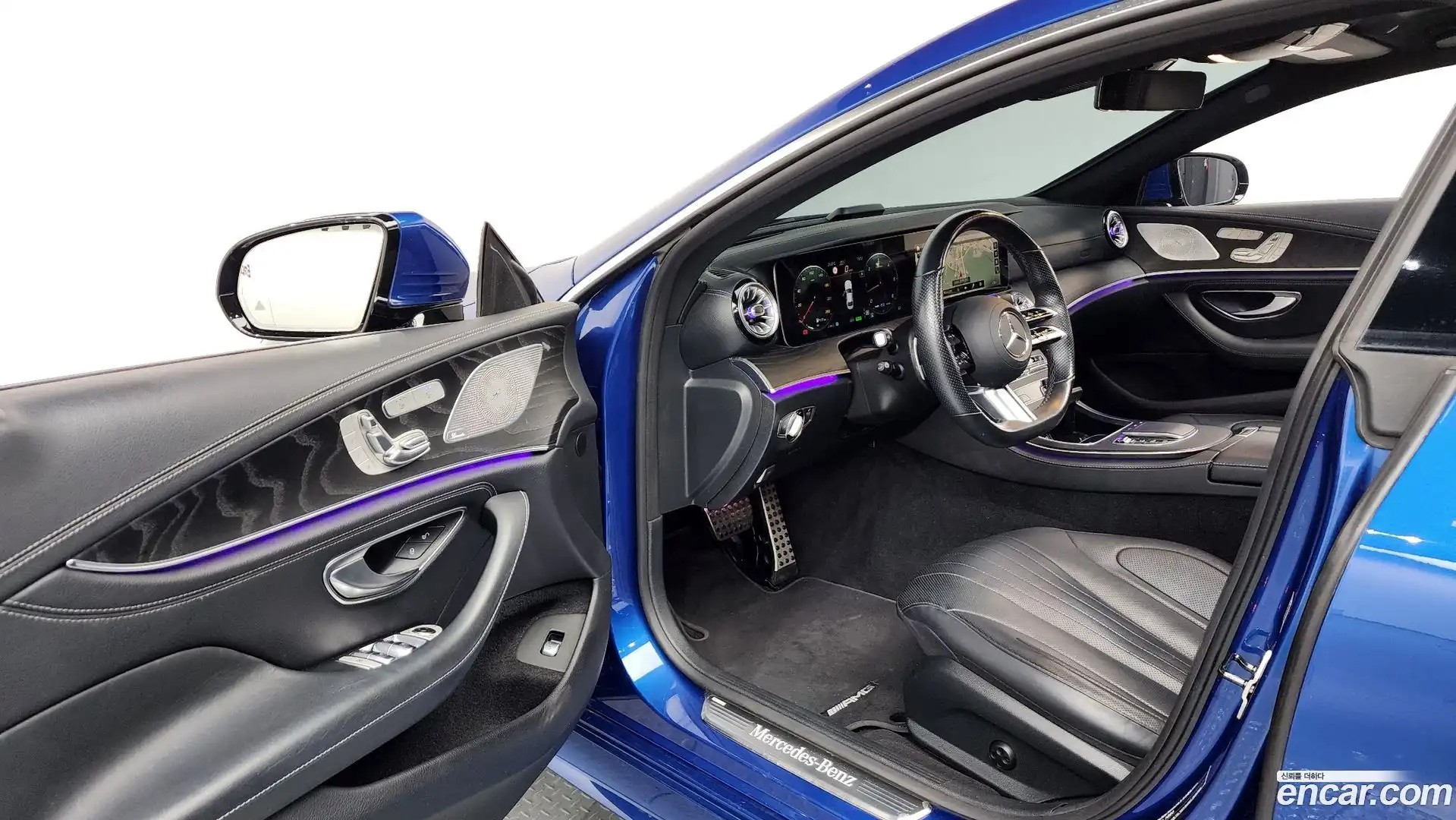 CLS-Class Mercedes-Benz 2022.3-INNER-010