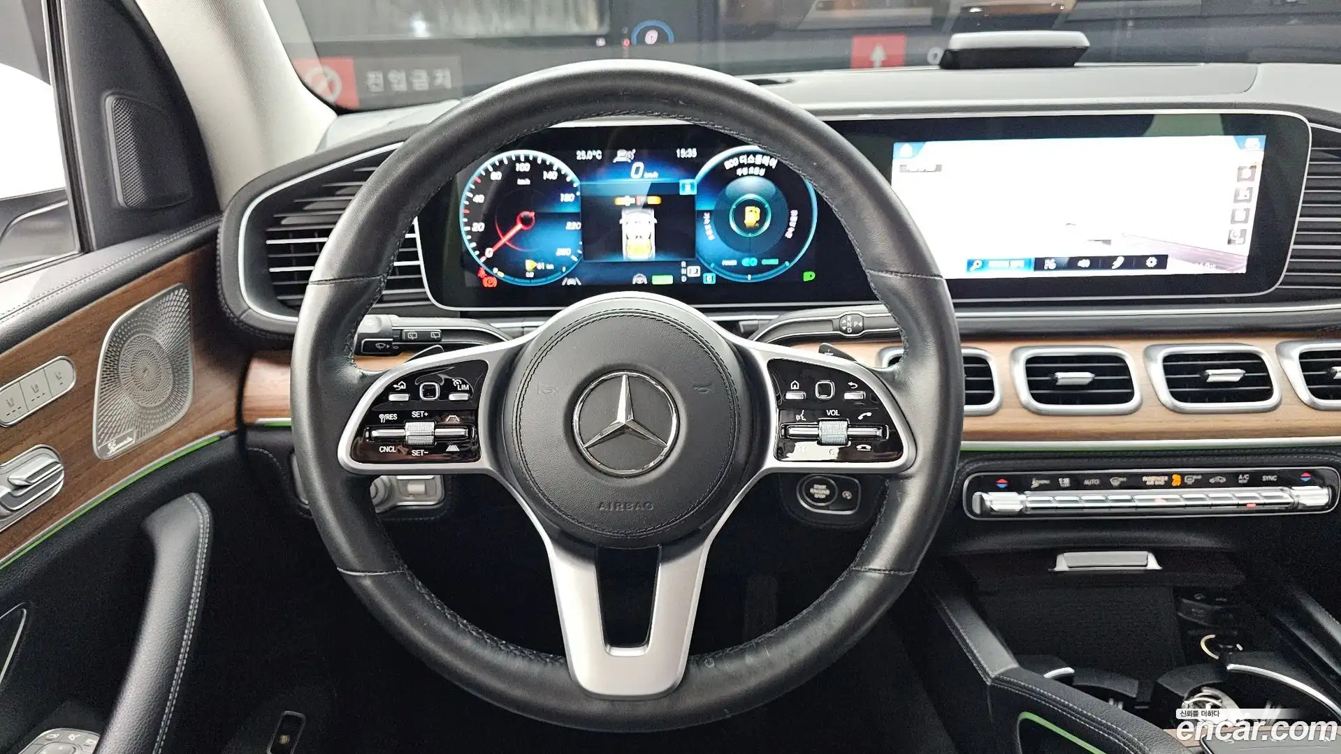 GLE-Class Mercedes-Benz 2021.7-OPTION-017