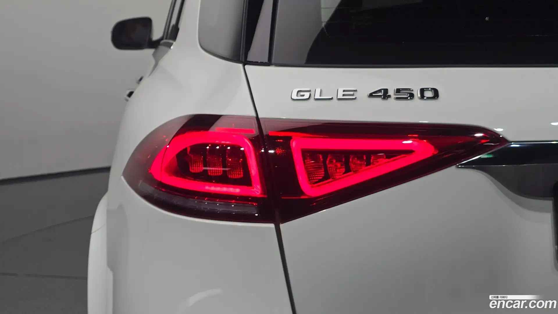 GLE-Class Mercedes-Benz 2021.7-OUTER-033