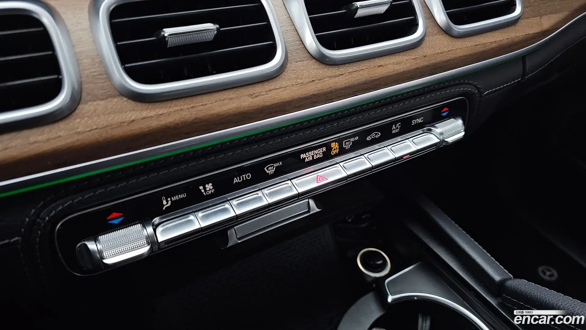 GLE-Class Mercedes-Benz 2021.7-OPTION-041