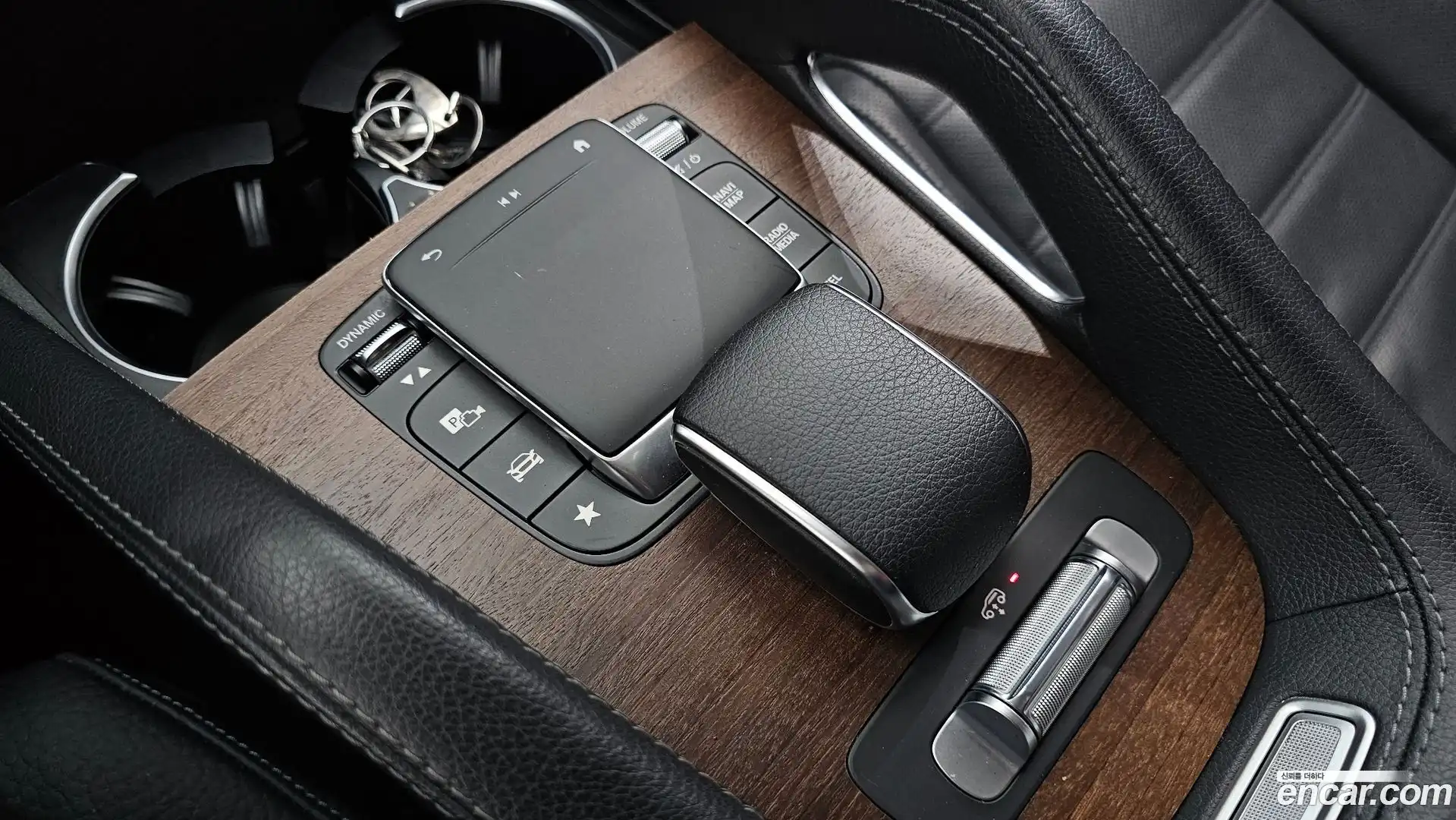 GLE-Class Mercedes-Benz 2021.7-OPTION-042