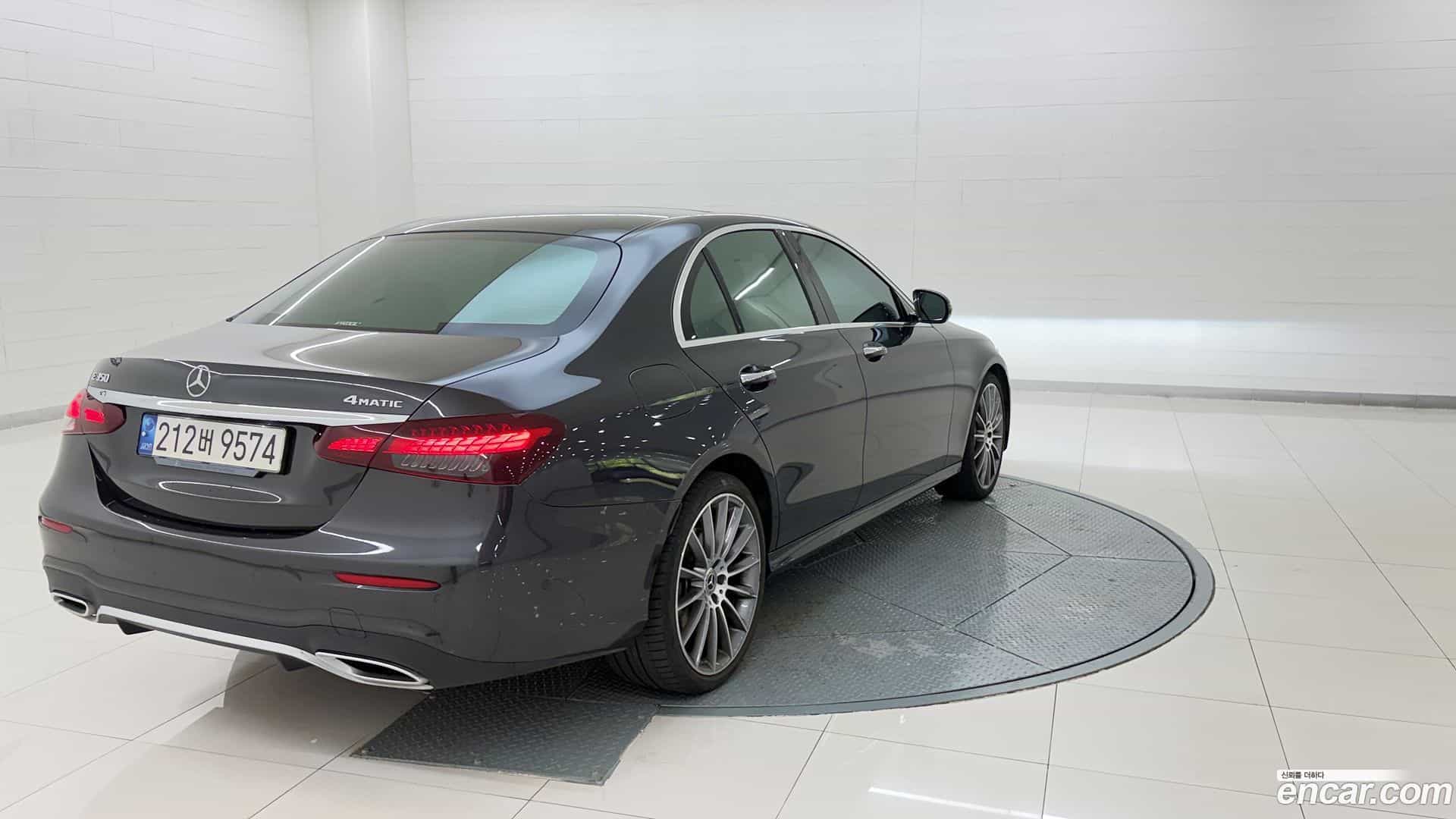 E-Class Mercedes-Benz 2021.7-OUTER-005